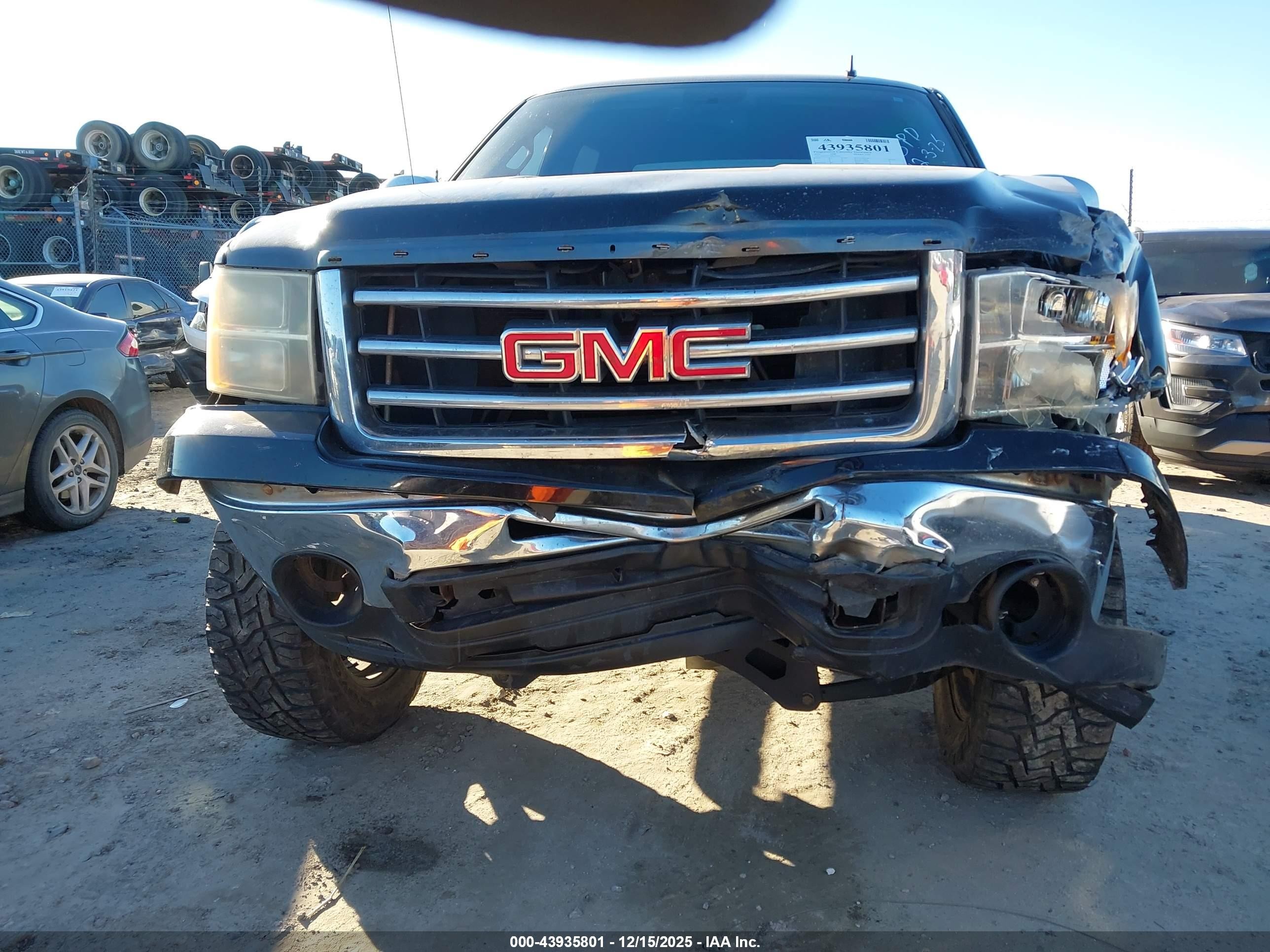 2013 Gmc Sierra 1500 Sle Black vin: 3GTP2VE70DG234023
