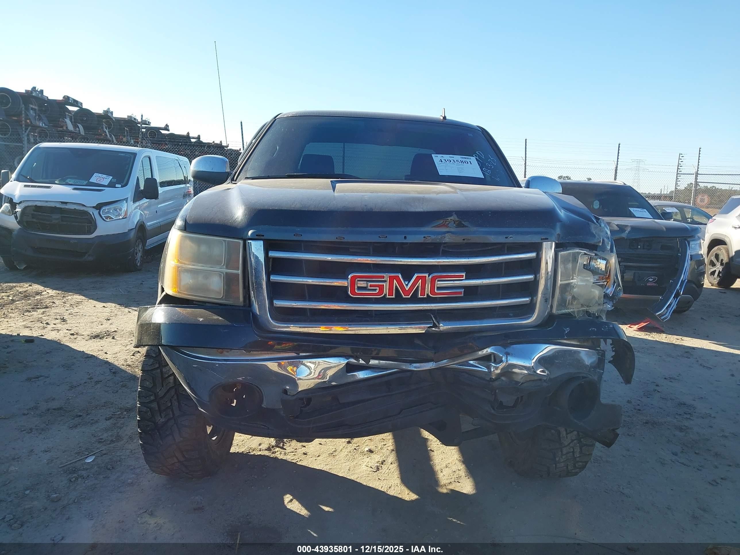 2013 Gmc Sierra 1500 Sle Black vin: 3GTP2VE70DG234023