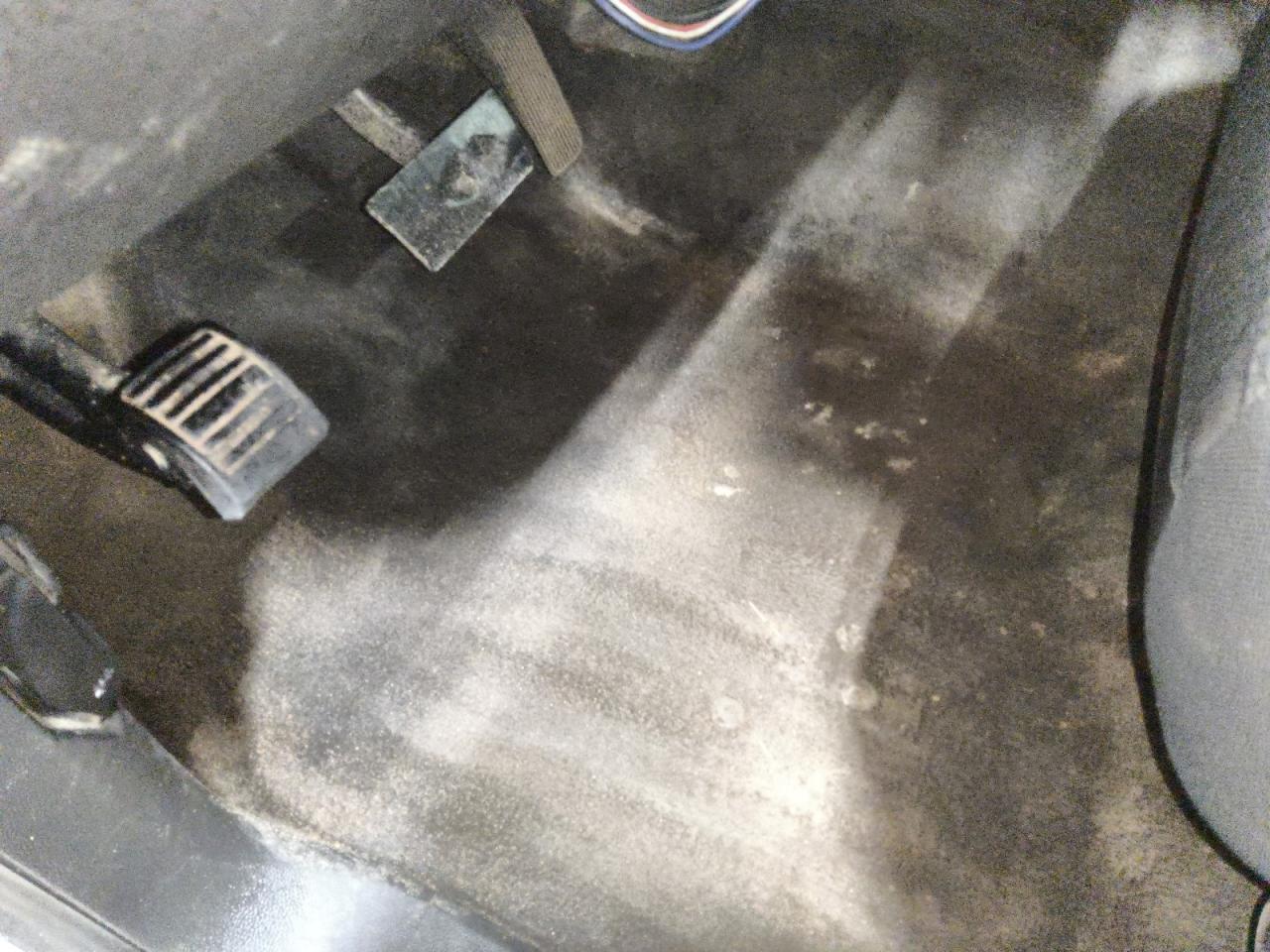 2012 Gmc Sierra K1500 Sle Silver vin: 3GTP2VE71CG209100 Damage: Left Front Carpet, Stained, Permanent