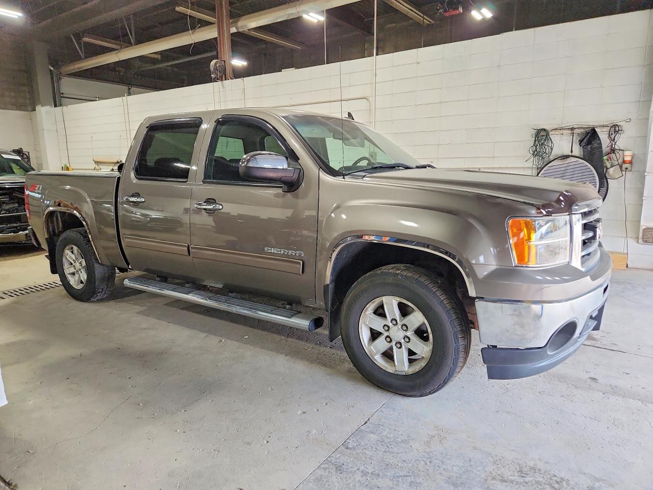 2013 Gmc Sierra K1500 Sle Brown vin: 3GTP2VE71DG343865
