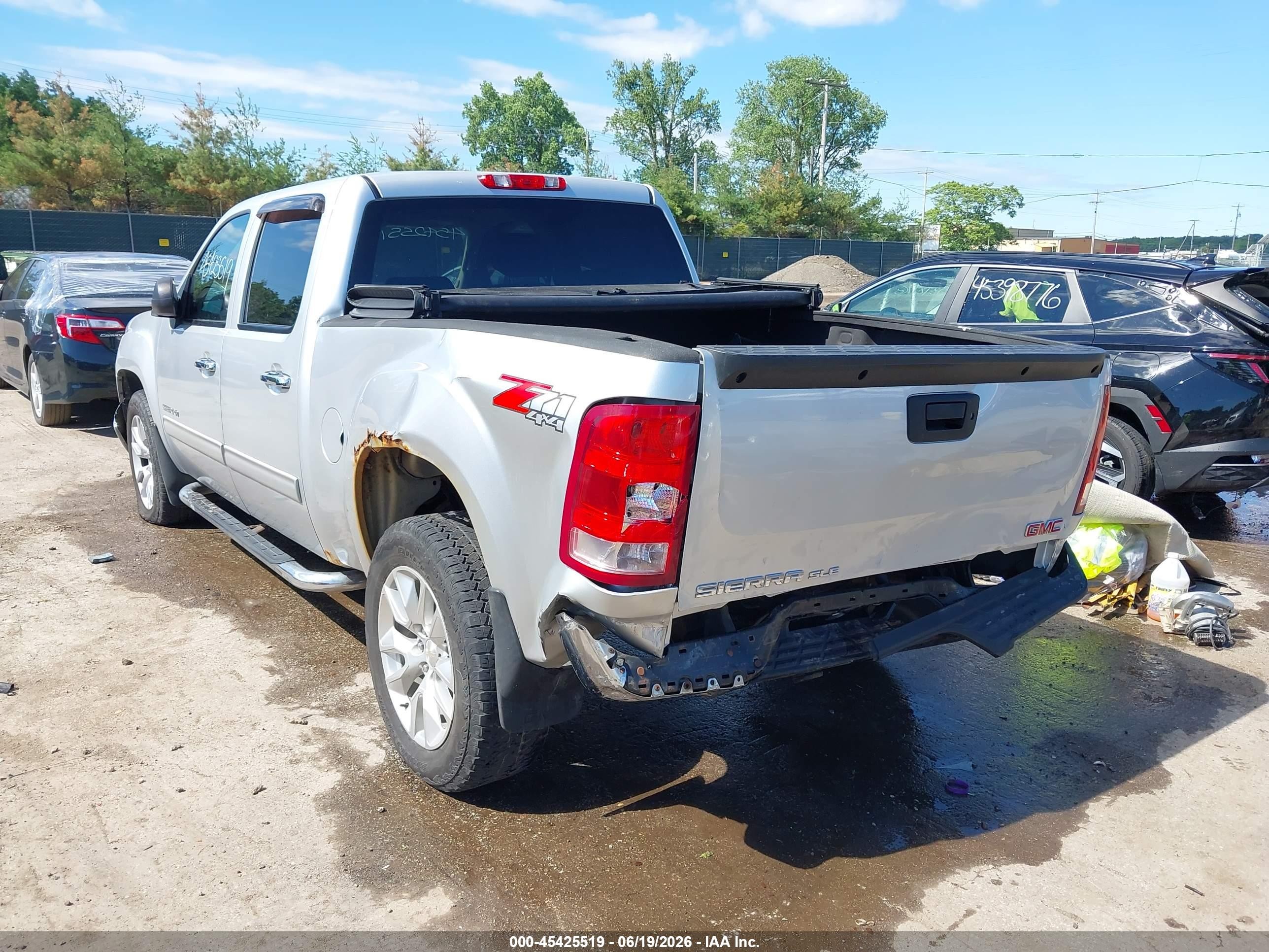 2012 Gmc Sierra 1500 Sle Silver vin: 3GTP2VE72CG286588