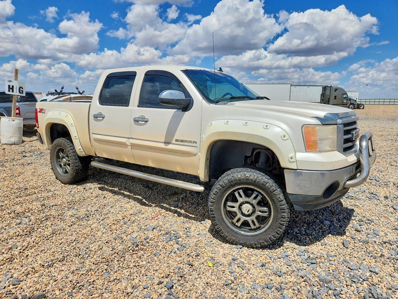 2012 Gmc Sierra K1500 Sle White vin: 3GTP2VE73CG287331
