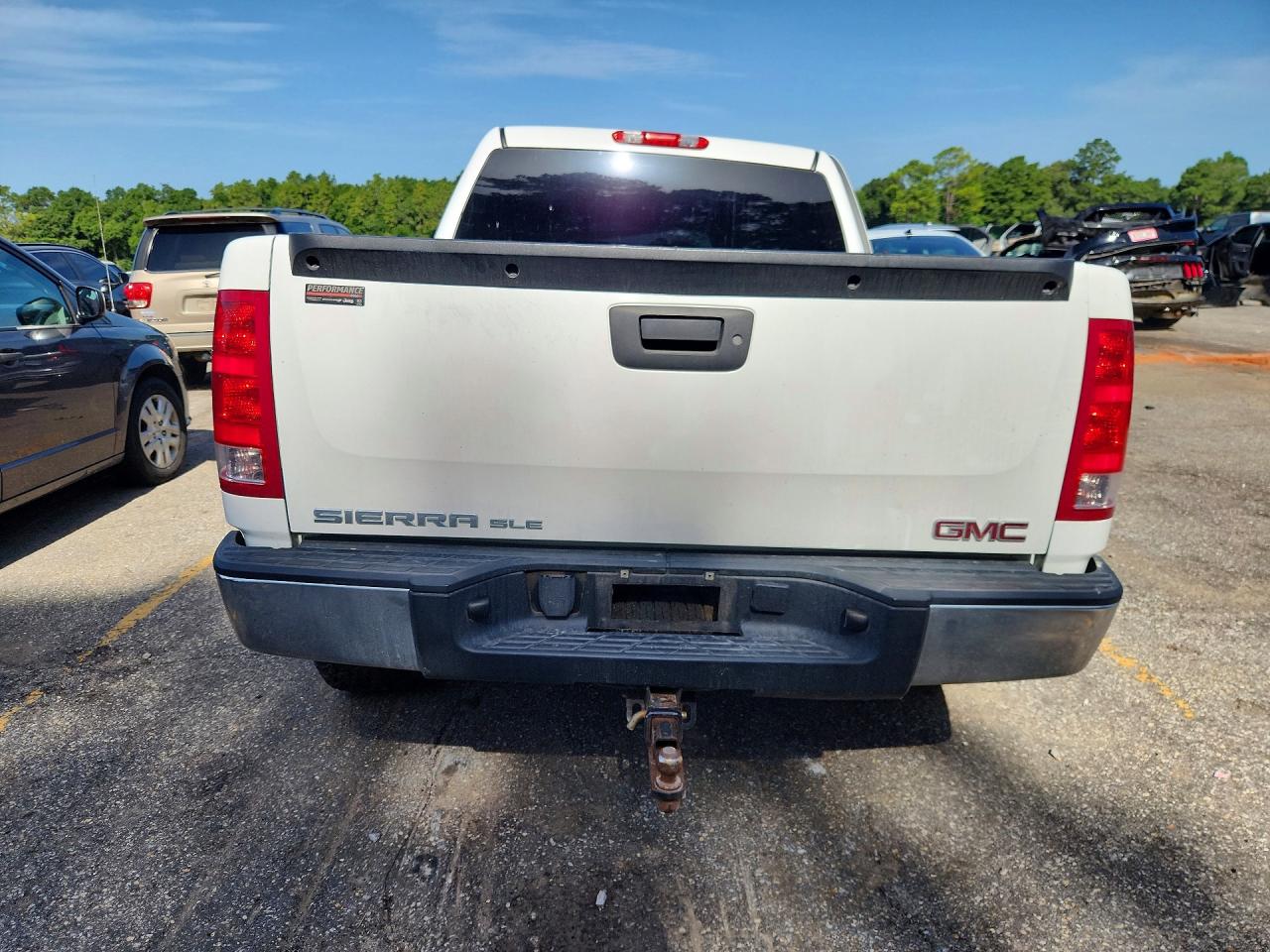 2013 Gmc Sierra K1500 Sle White vin: 3GTP2VE73DG180779
