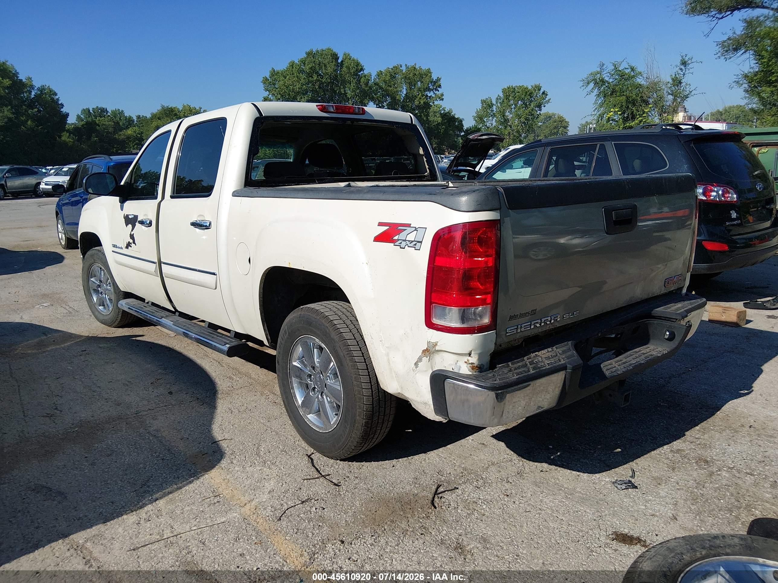 2013 Gmc Sierra 1500 Sle White vin: 3GTP2VE74DG311945