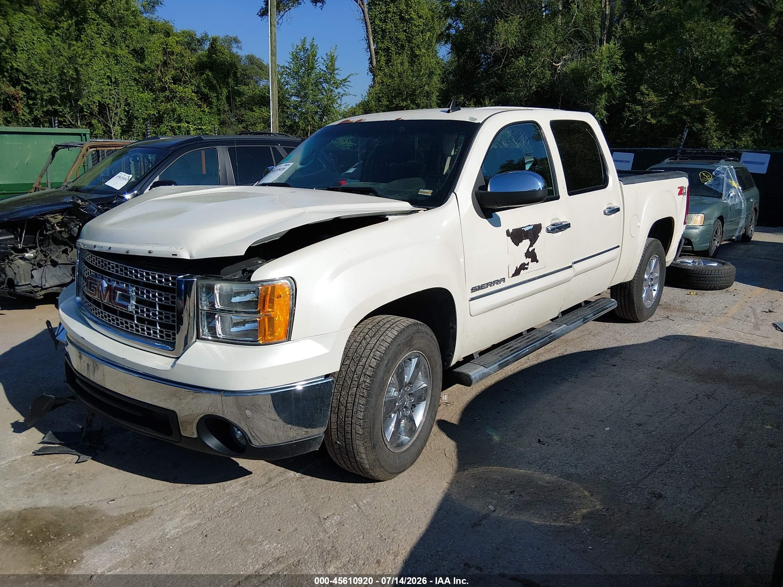2013 Gmc Sierra 1500 Sle White vin: 3GTP2VE74DG311945