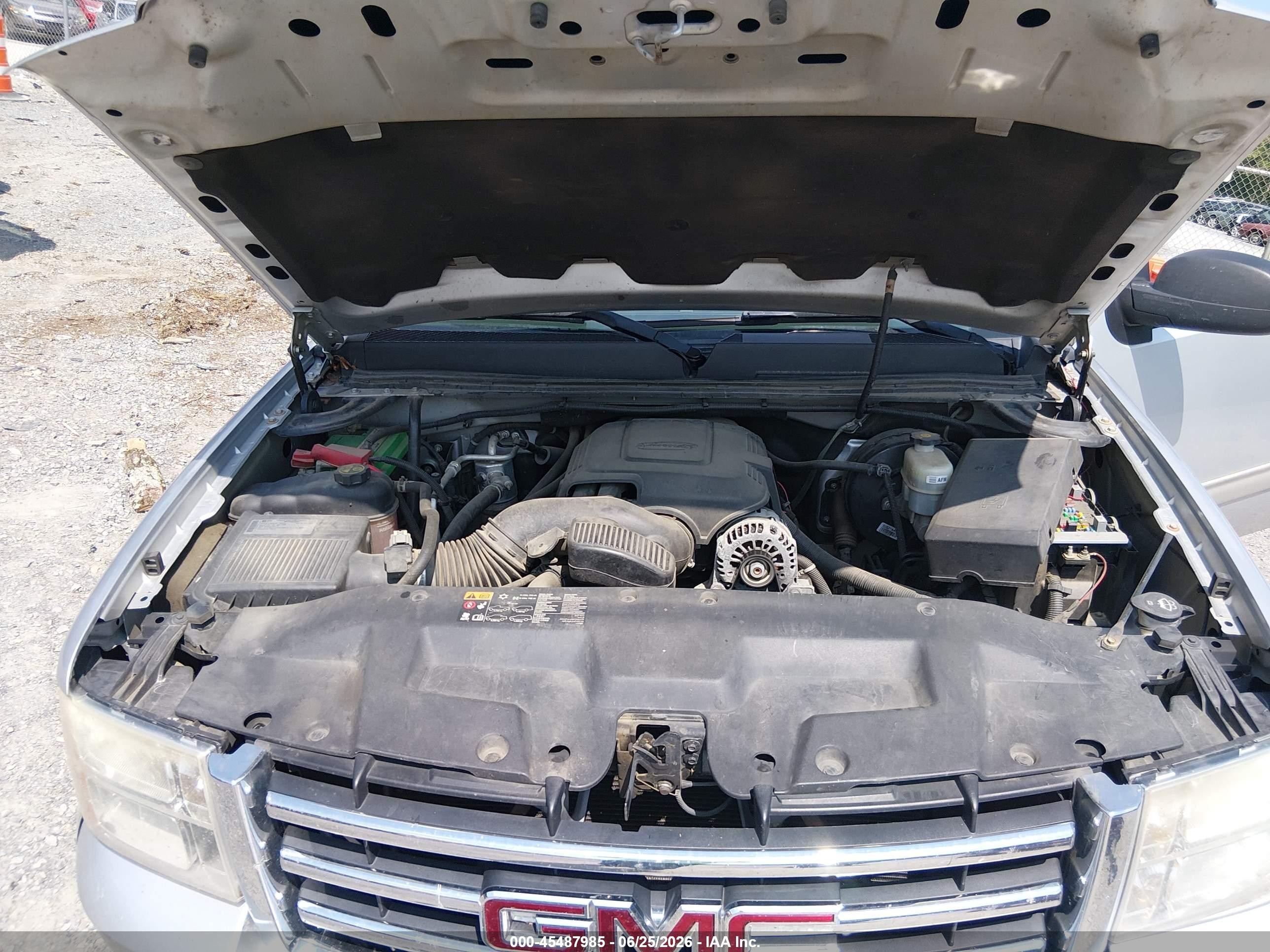 2013 Gmc Sierra 1500 Sle Silver vin: 3GTP2VE75DG380563