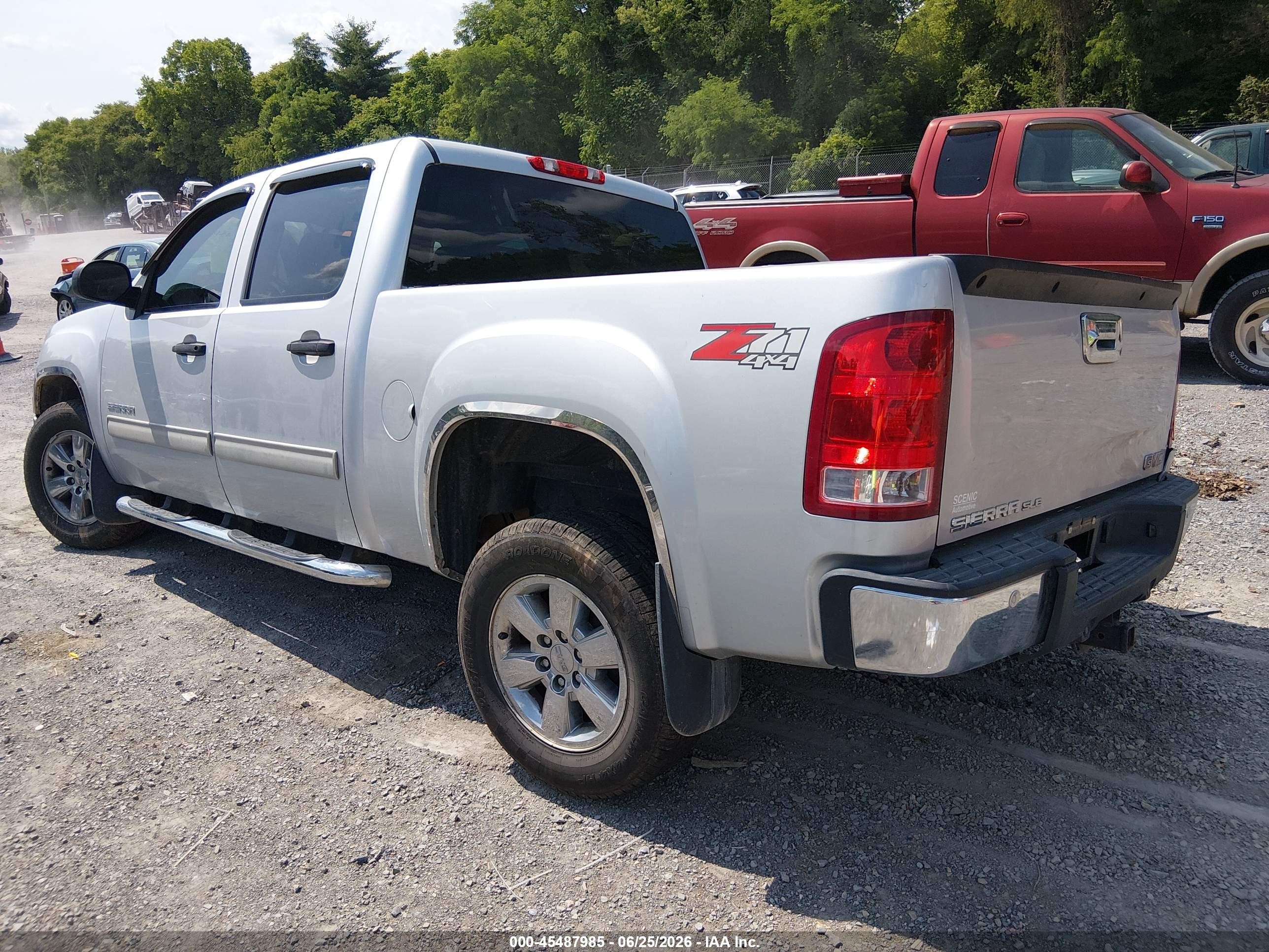 2013 Gmc Sierra 1500 Sle Silver vin: 3GTP2VE75DG380563