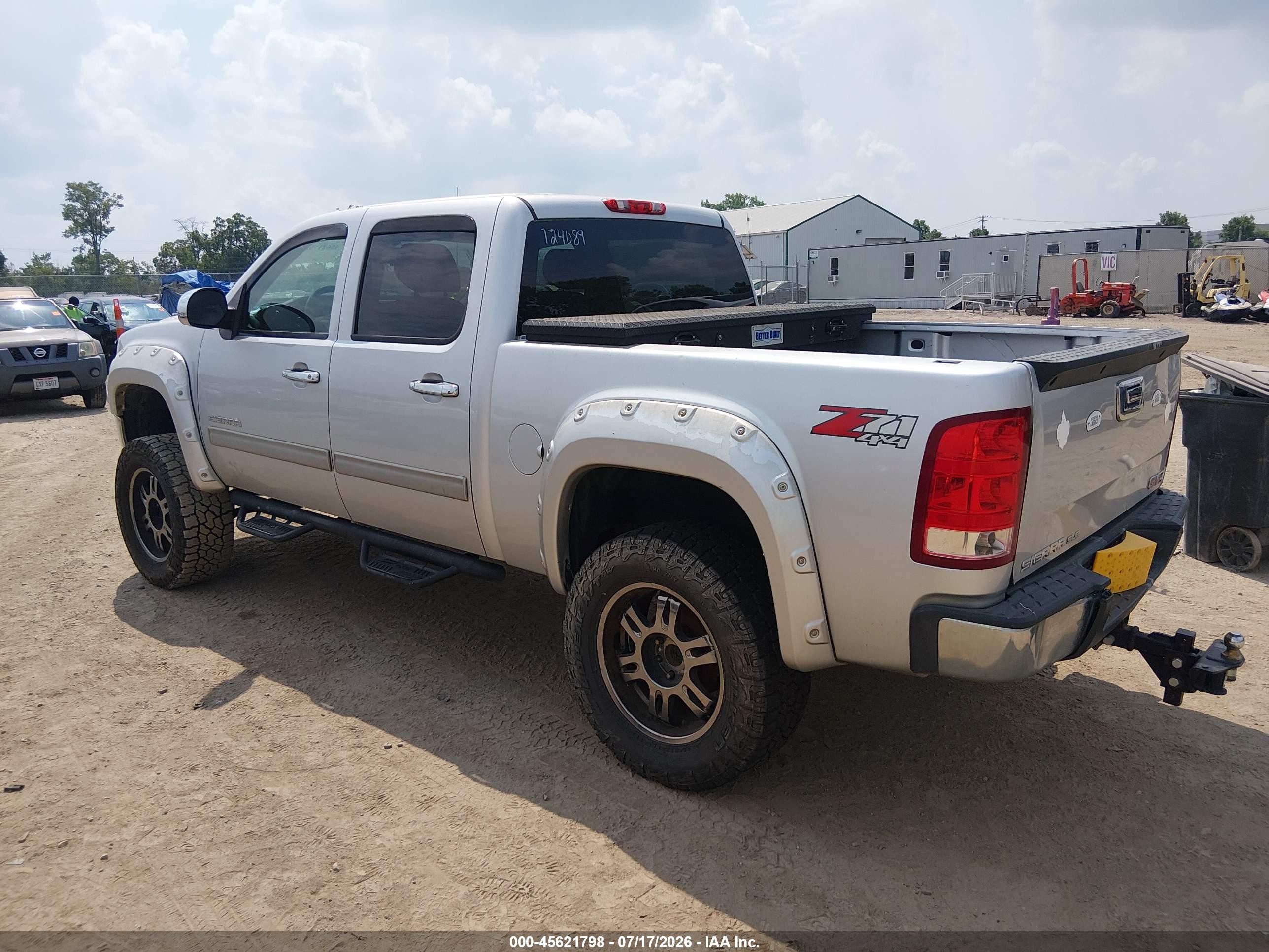 2013 Gmc Sierra 1500 Sle Silver vin: 3GTP2VE76DG124089