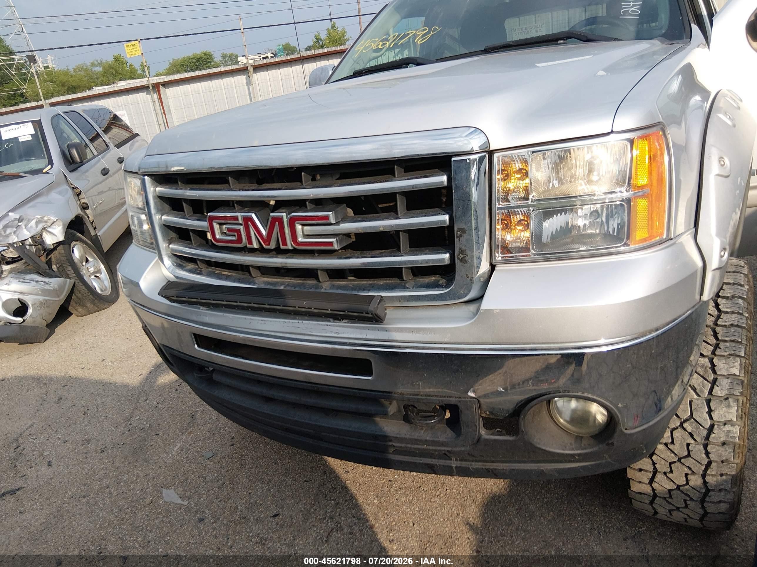 2013 Gmc Sierra 1500 Sle Silver vin: 3GTP2VE76DG124089