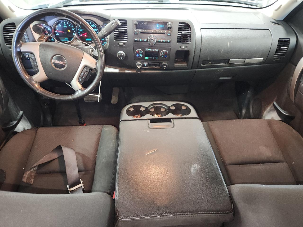 2013 Gmc Sierra K1500 Sle Silver vin: 3GTP2VE76DG175933 Damage: Front Center Armrest, Torn, 1 To 2 Inches