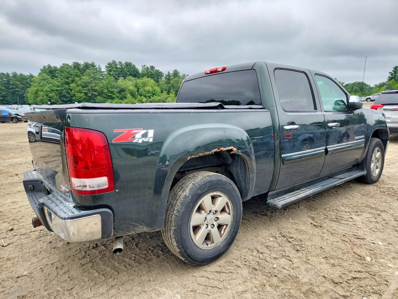 2013 Gmc Sierra K1500 Sle Green vin: 3GTP2VE77DG204629
