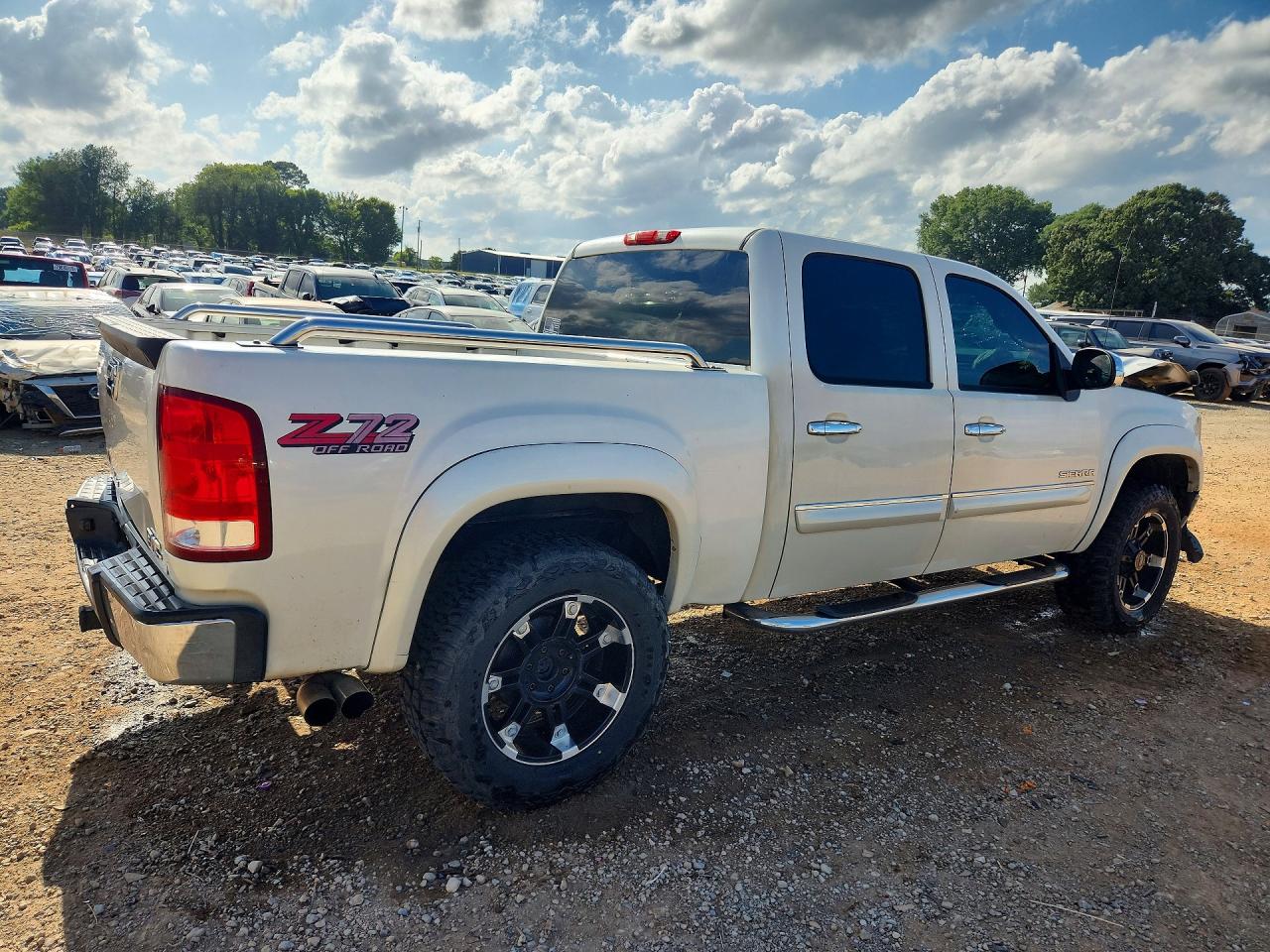 2012 Gmc Sierra K1500 Sle White vin: 3GTP2VE78CG211328