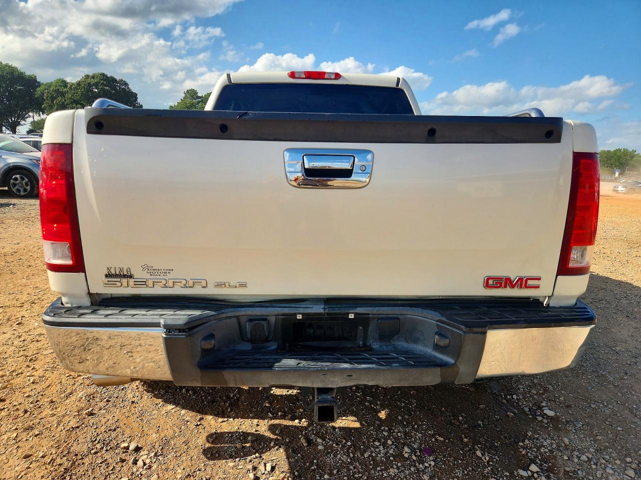 2012 Gmc Sierra K1500 Sle White vin: 3GTP2VE78CG211328