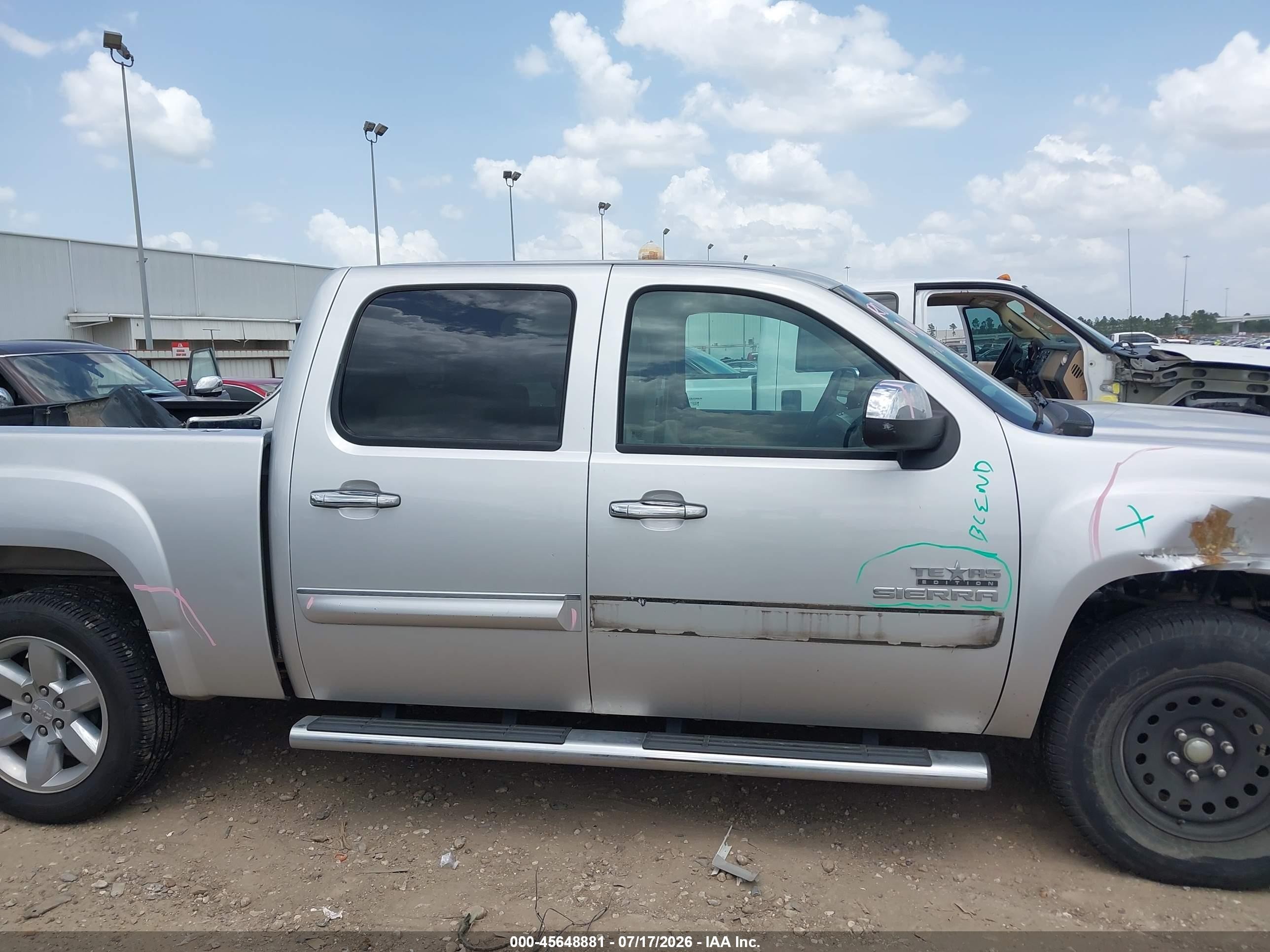2013 Gmc Sierra 1500 Sle Silver vin: 3GTP2VE78DG100988