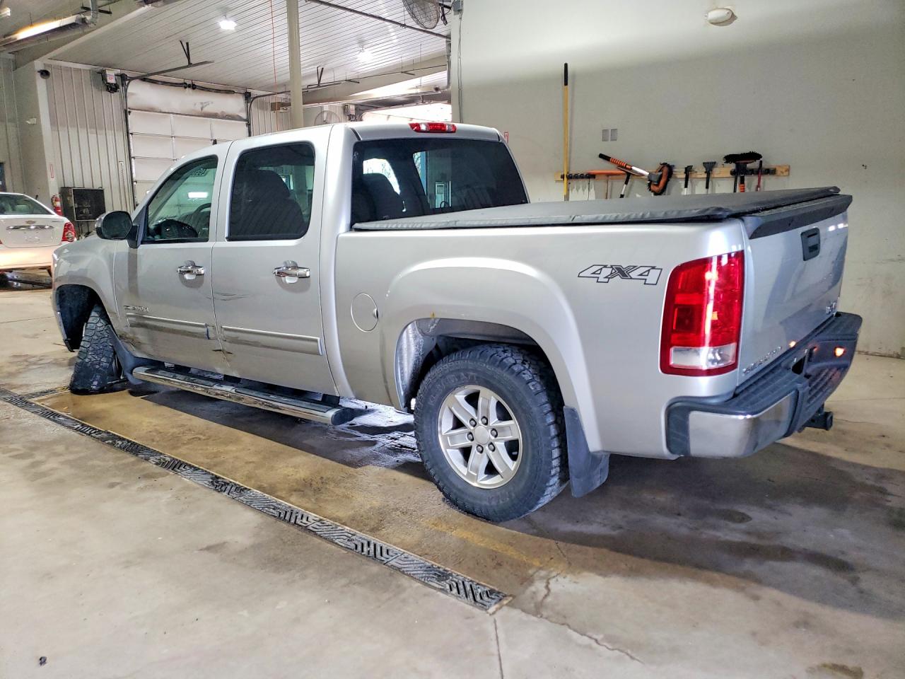 2013 Gmc Sierra K1500 Sle Silver vin: 3GTP2VE78DG147504