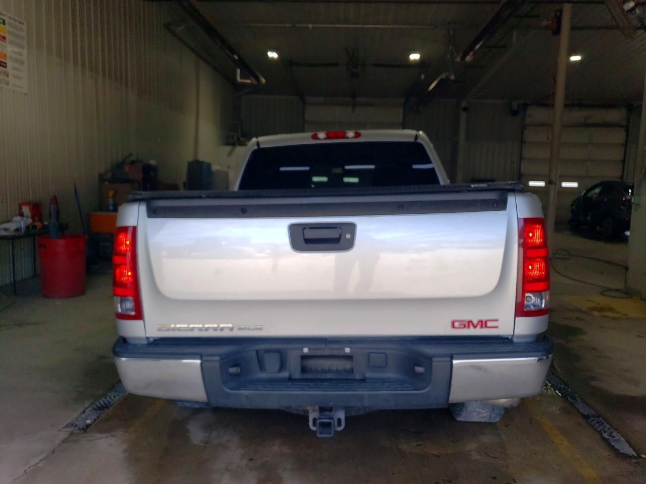 2013 Gmc Sierra K1500 Sle Silver vin: 3GTP2VE78DG147504