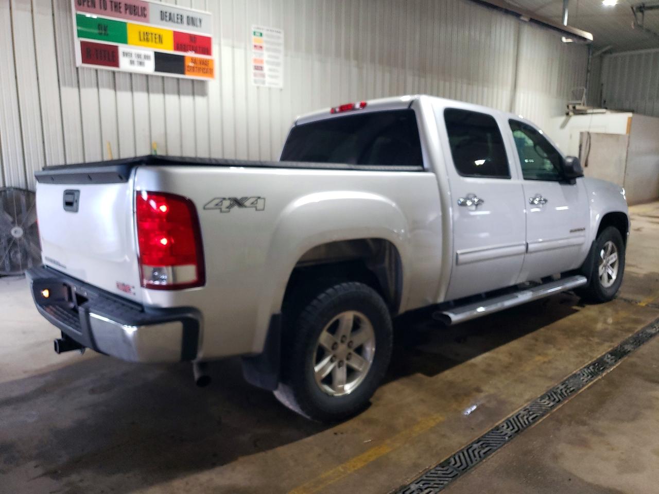 2013 Gmc Sierra K1500 Sle Silver vin: 3GTP2VE78DG147504