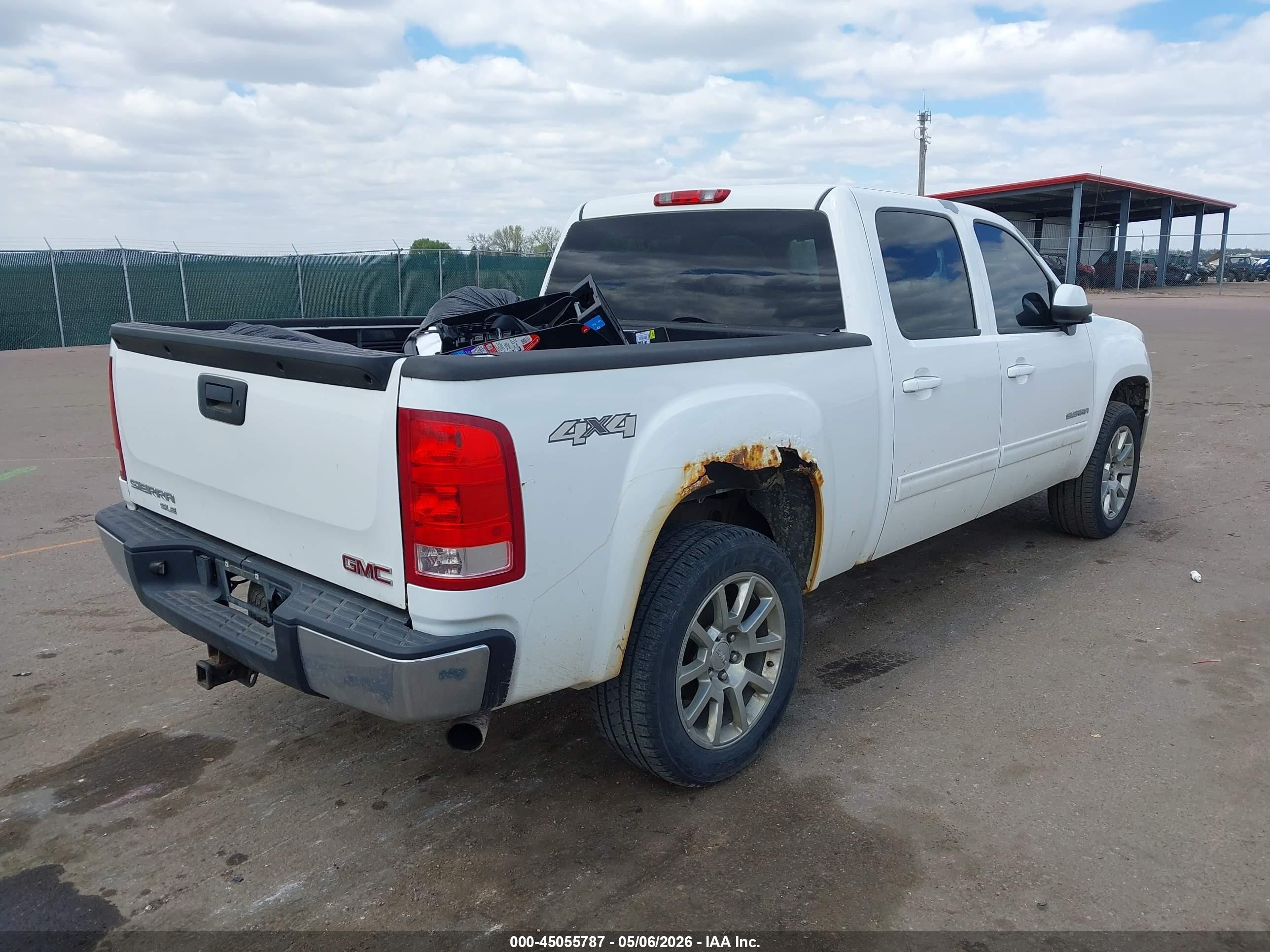 2013 Gmc Sierra 1500 Sle White vin: 3GTP2VE78DG299945