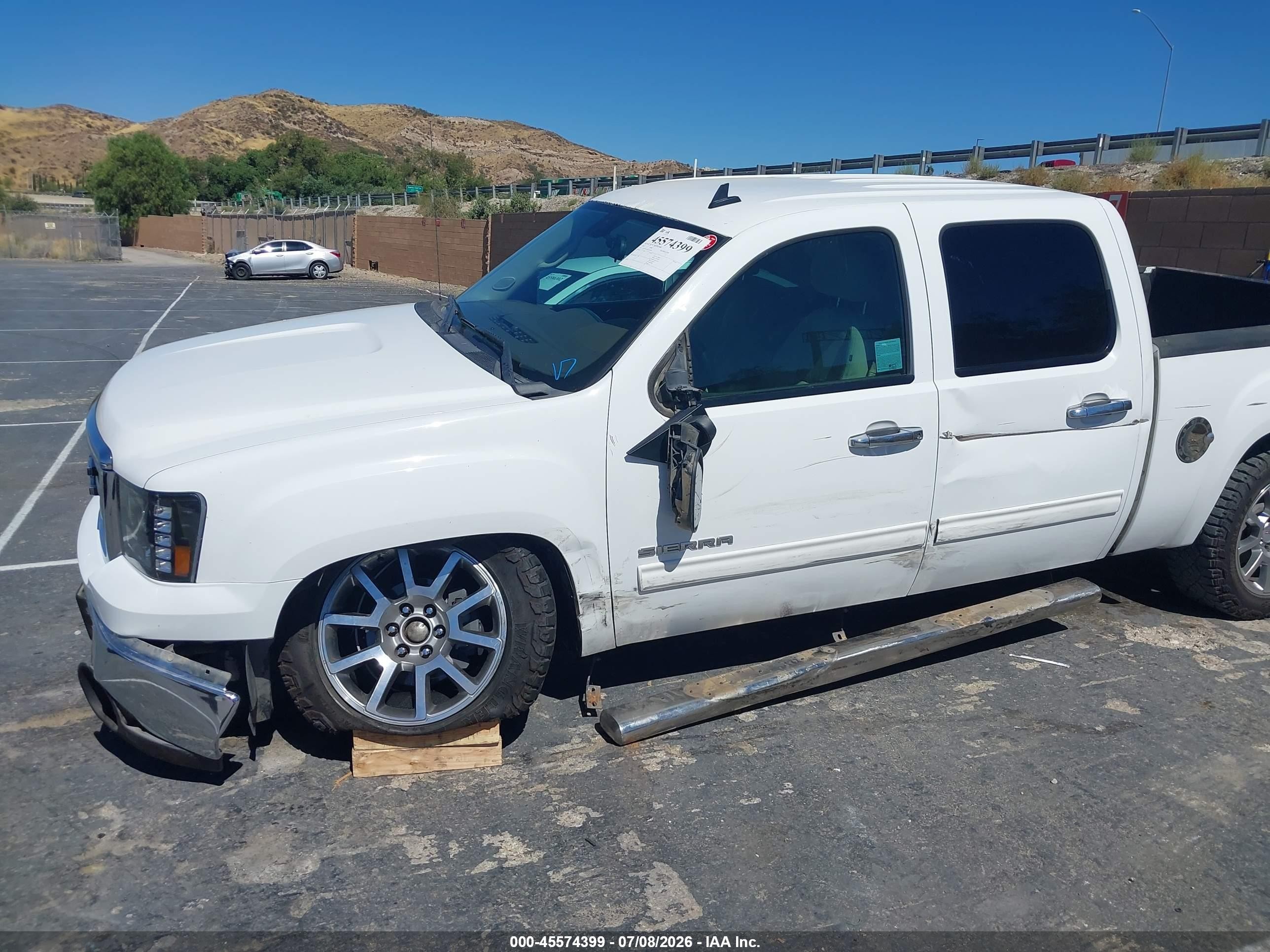2012 Gmc Sierra 1500 Sle White vin: 3GTP2VEA6CG214370