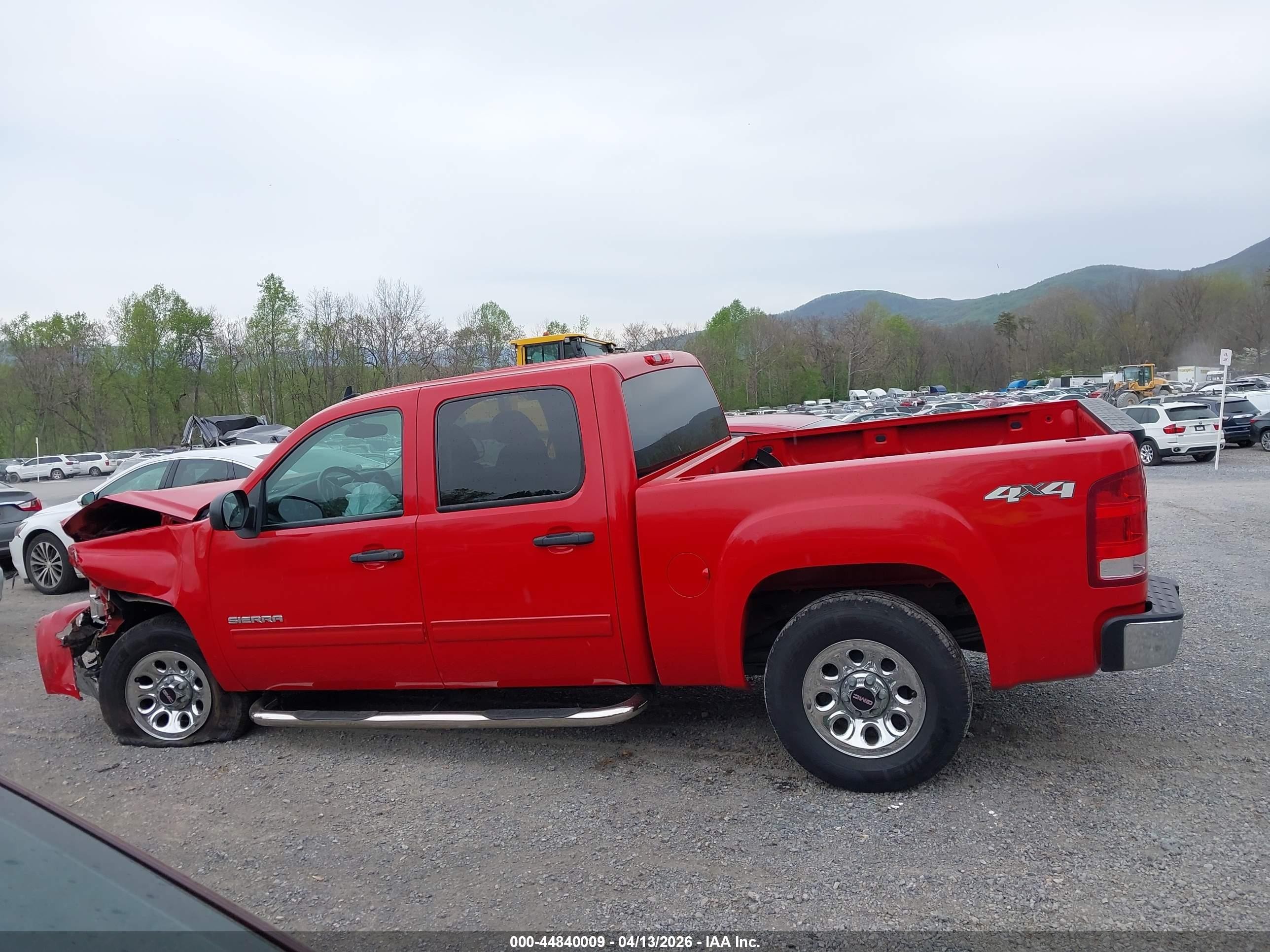 2013 Gmc Sierra 1500 Sle Красный vin: 3GTP2VEA6DG334199