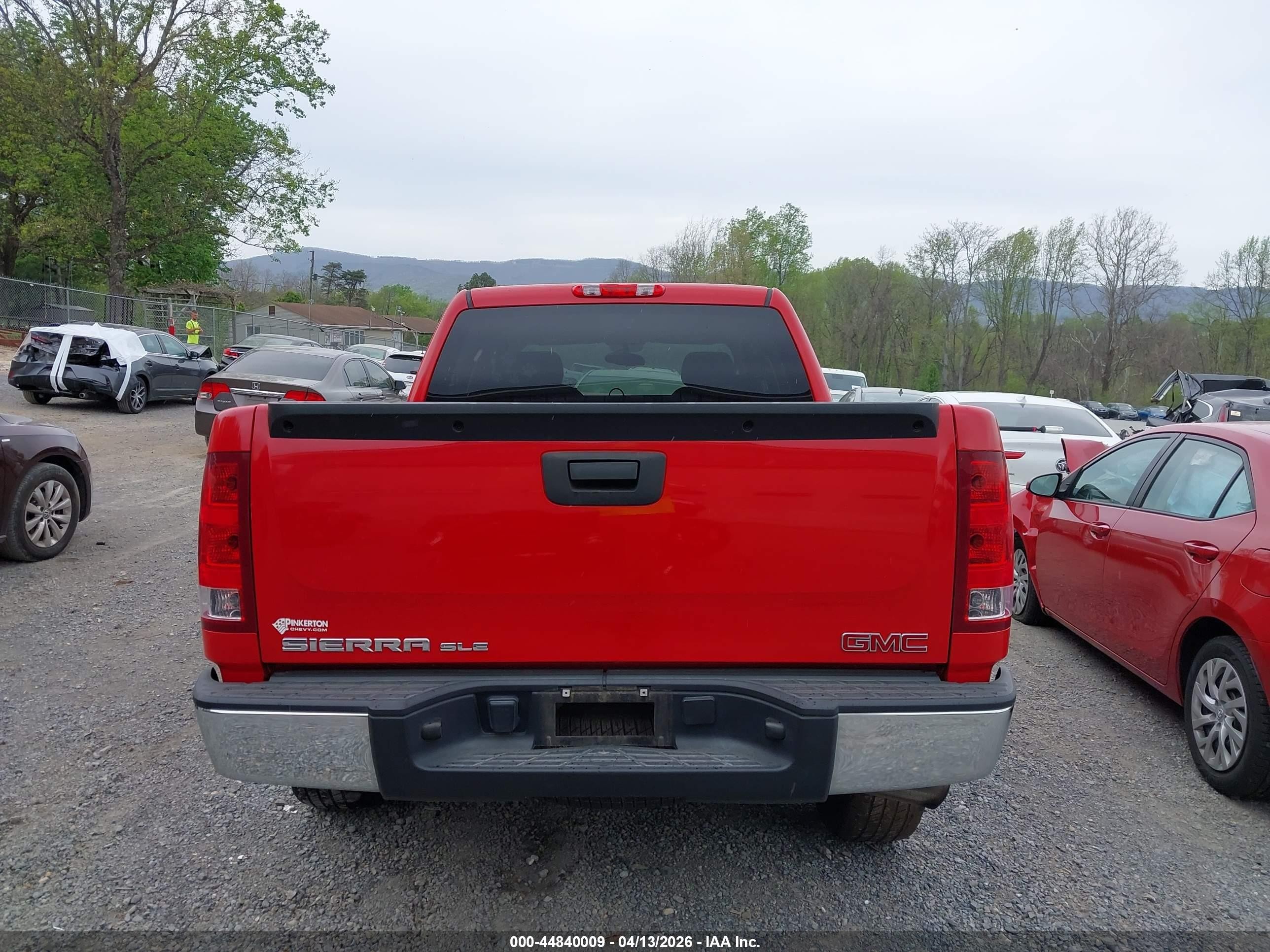 2013 Gmc Sierra 1500 Sle Красный vin: 3GTP2VEA6DG334199