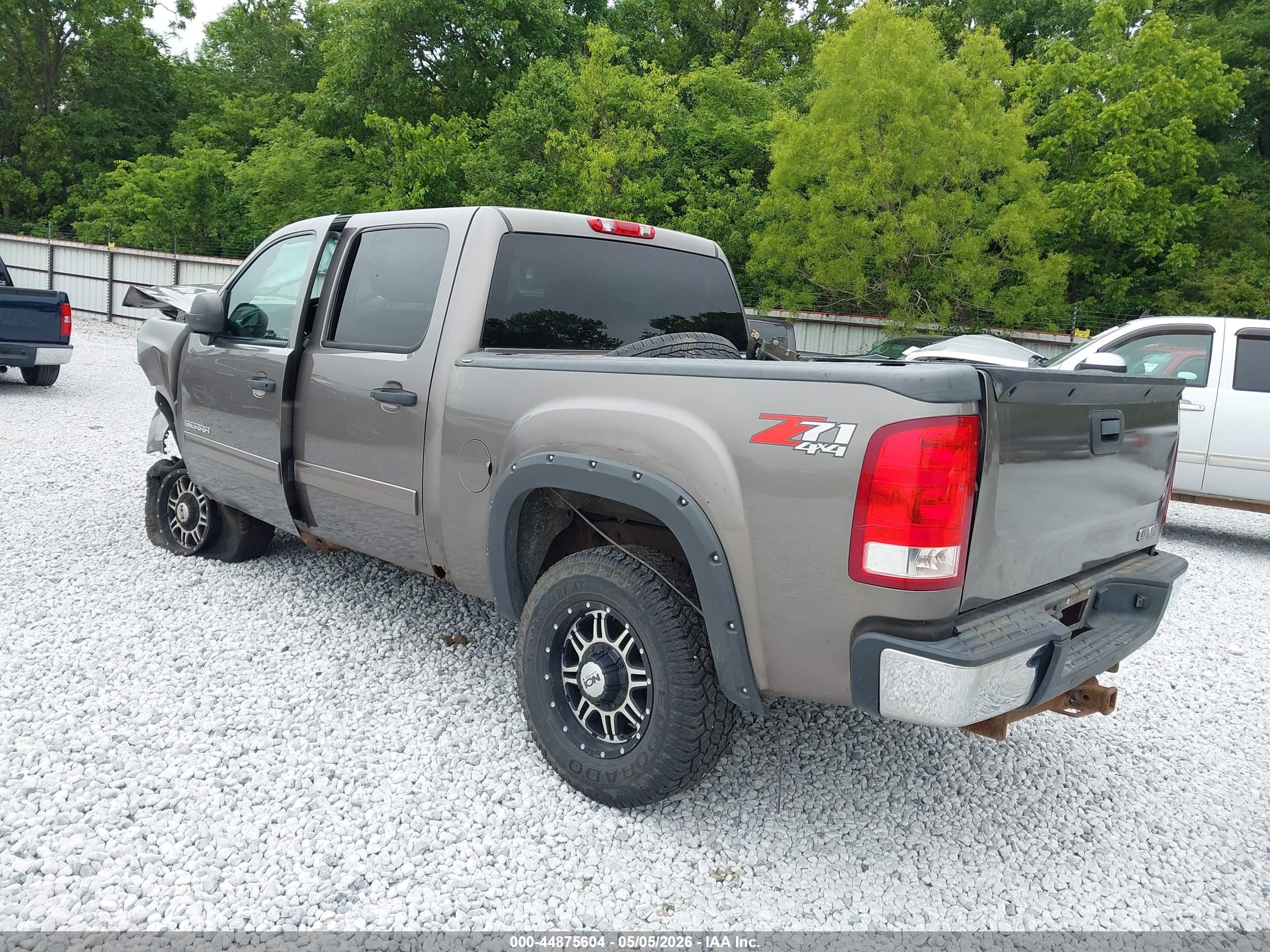 2013 Gmc Sierra 1500 Sle Серебряный vin: 3GTP2VEA7DG350721