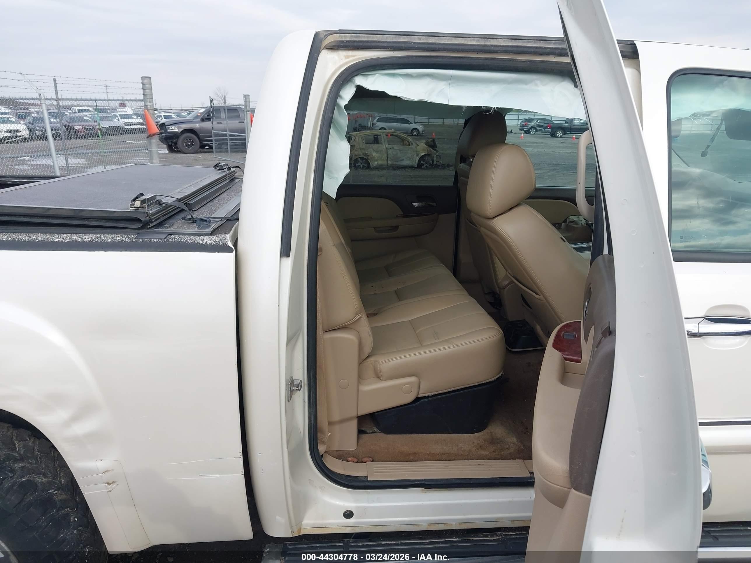 2013 Gmc Sierra 1500 Slt Белый vin: 3GTP2WE74DG346846