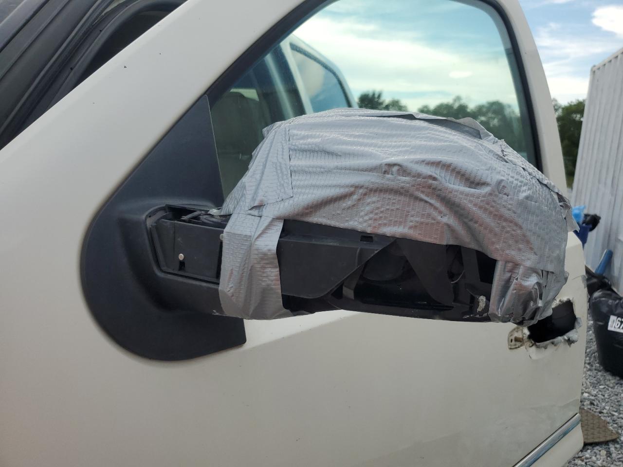 2013 Gmc Sierra K1500 Slt White vin: 3GTP2WE79DG104103 Damage: Left Mirror, Broken, Replacement Required