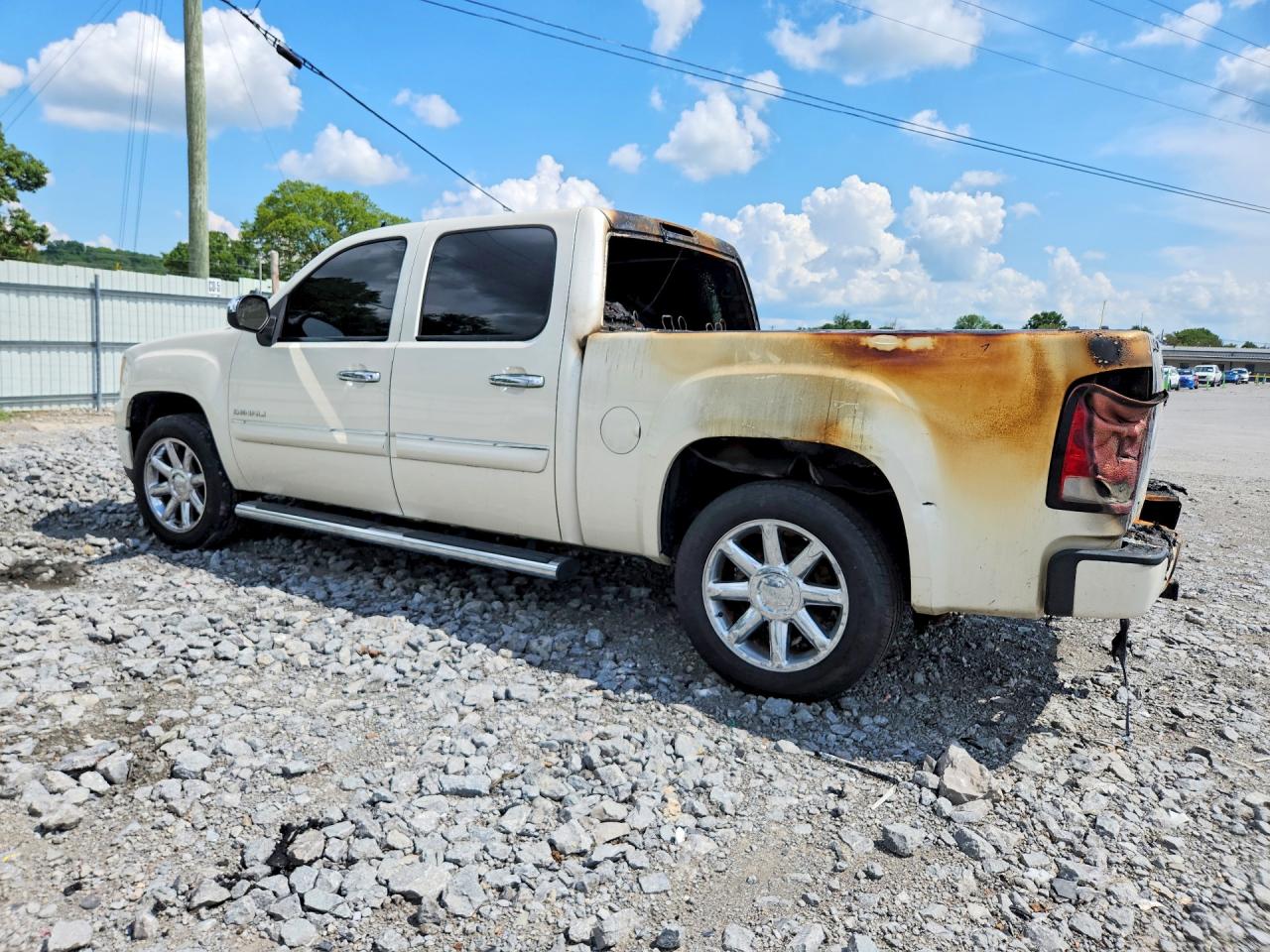 2011 Gmc Sierra K1500 Denali White vin: 3GTP2XE21BG249661