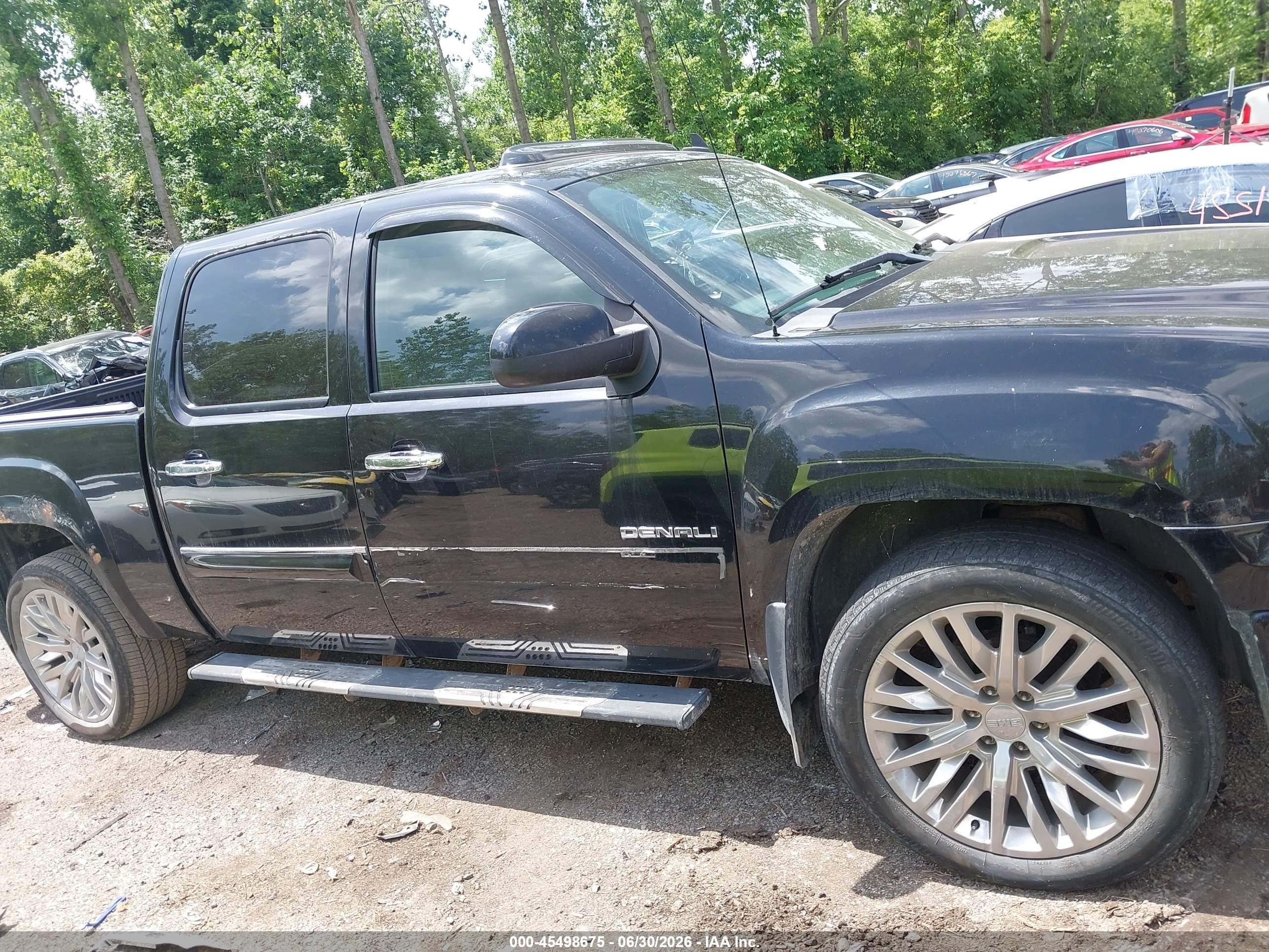 2011 Gmc Sierra 1500 Denali Черный vin: 3GTP2XE22BG331110