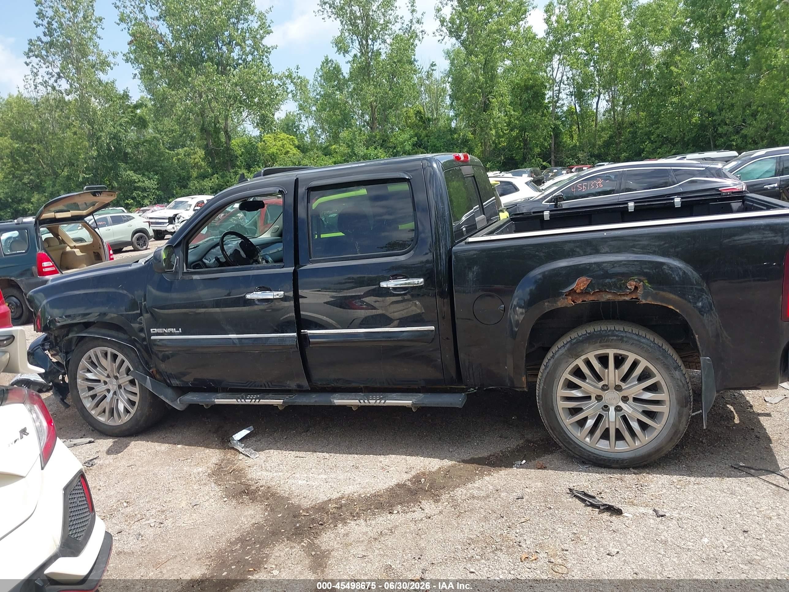 2011 Gmc Sierra 1500 Denali Черный vin: 3GTP2XE22BG331110