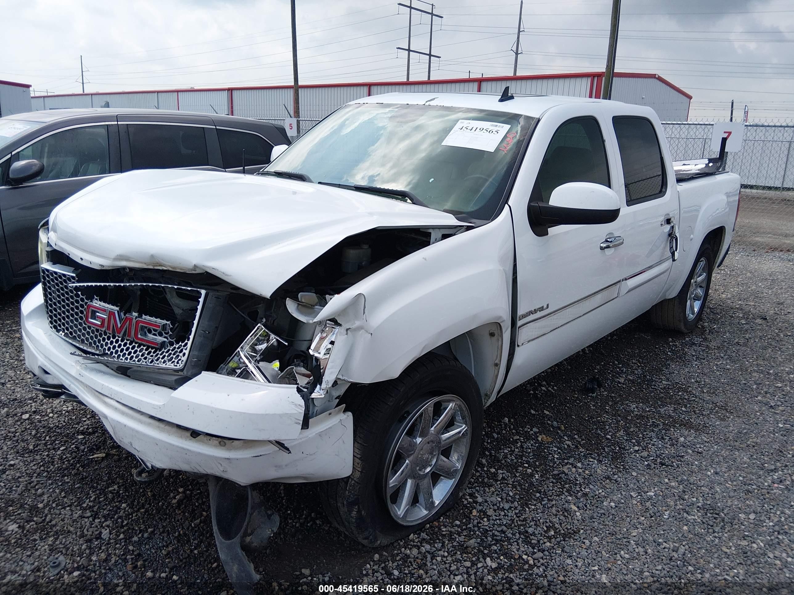 2012 Gmc Sierra 1500 Denali White vin: 3GTP2XE23CG131743