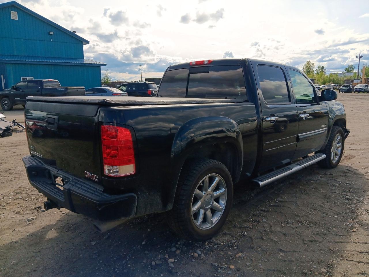 2011 Gmc Sierra K1500 Denali Black vin: 3GTP2XE25BG269301