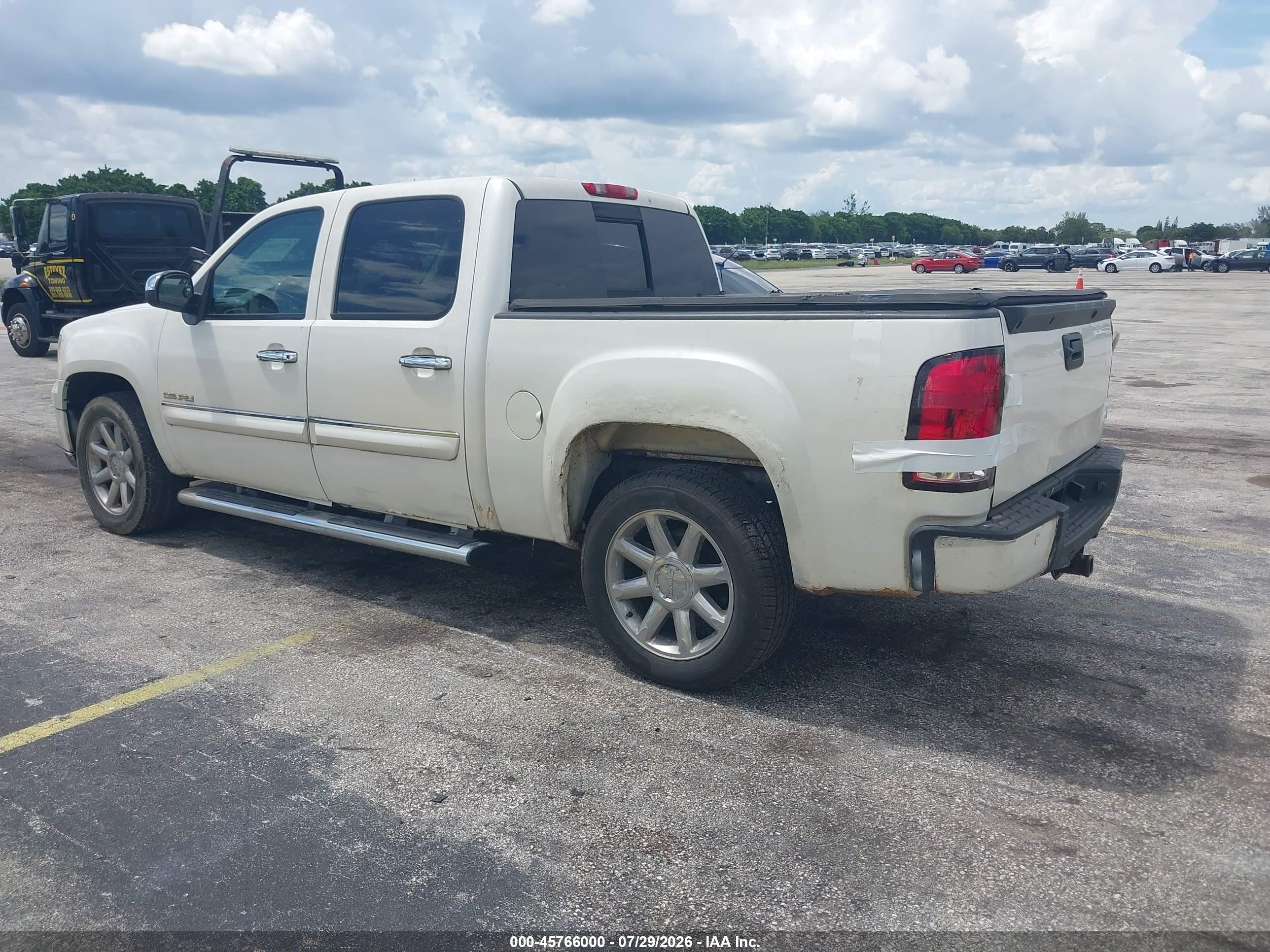 2011 Gmc Sierra 1500 Denali White vin: 3GTP2XE27BG198652