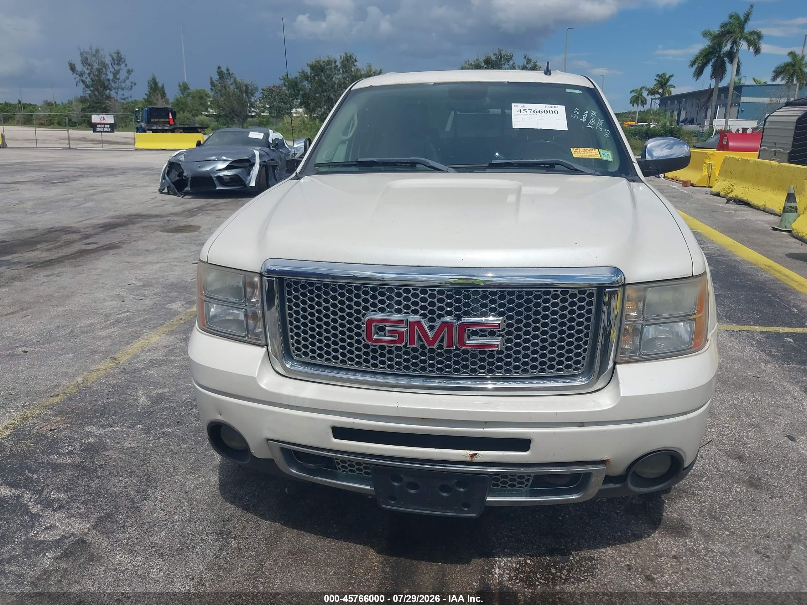 2011 Gmc Sierra 1500 Denali White vin: 3GTP2XE27BG198652