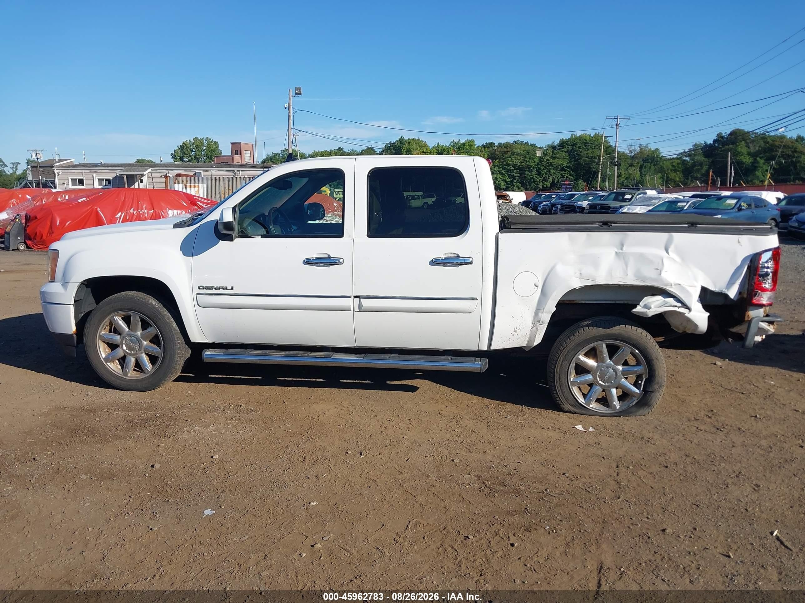 2011 Gmc Sierra 1500 Denali White vin: 3GTP2XE29BG148027