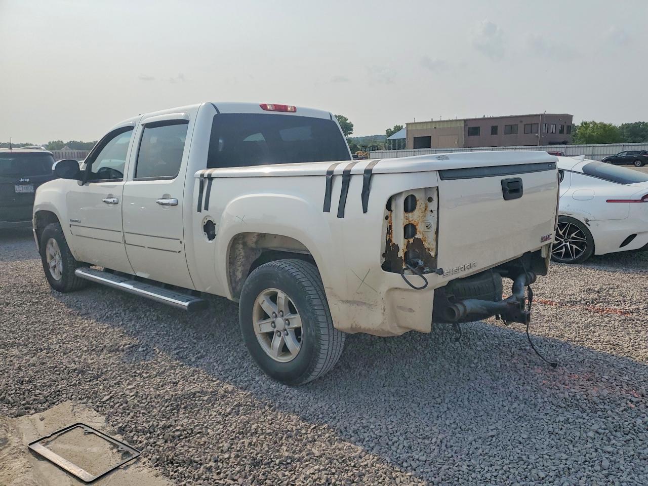 2011 Gmc Sierra K1500 Denali White vin: 3GTP2XE2XBG223835