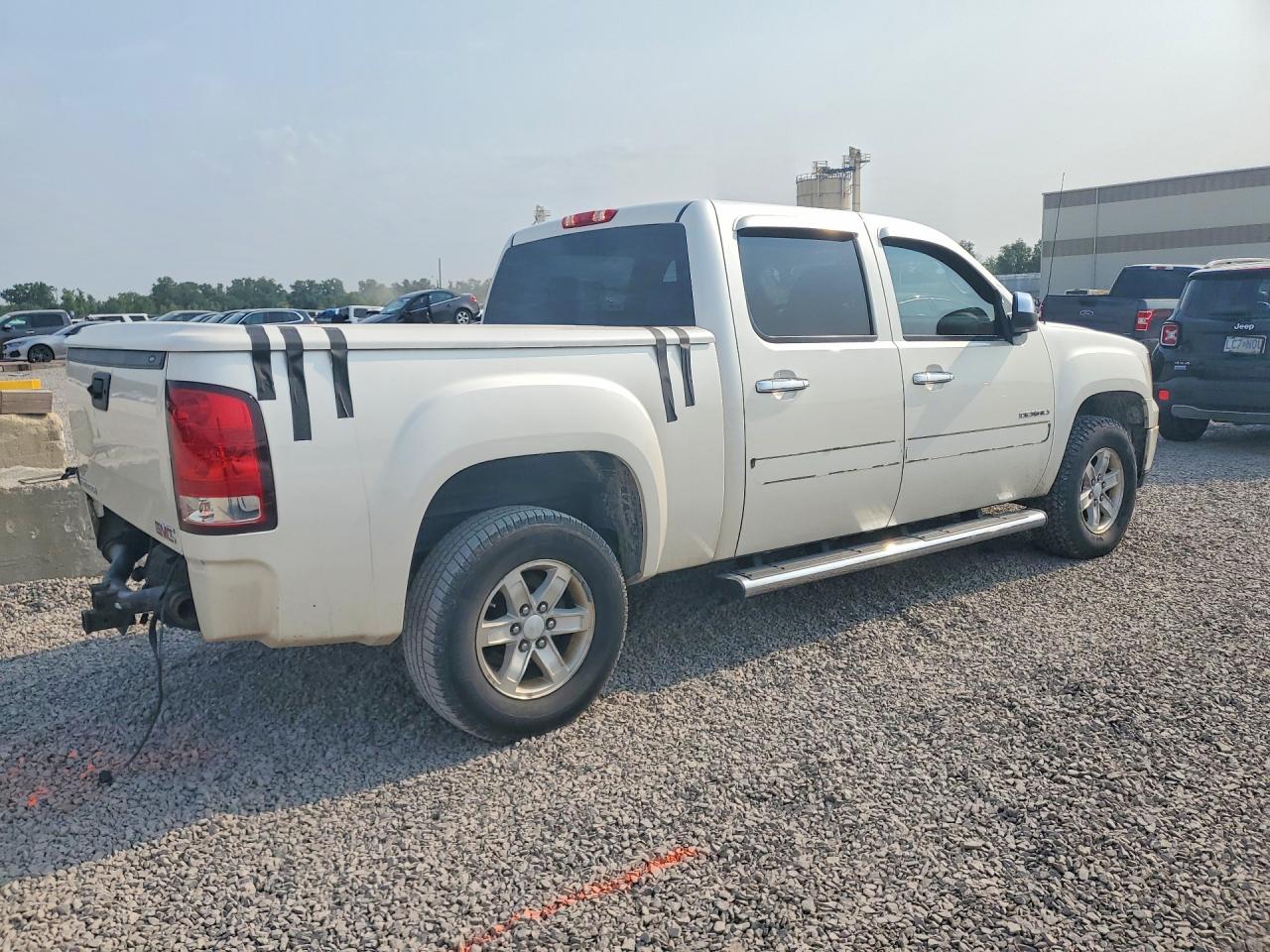 2011 Gmc Sierra K1500 Denali White vin: 3GTP2XE2XBG223835
