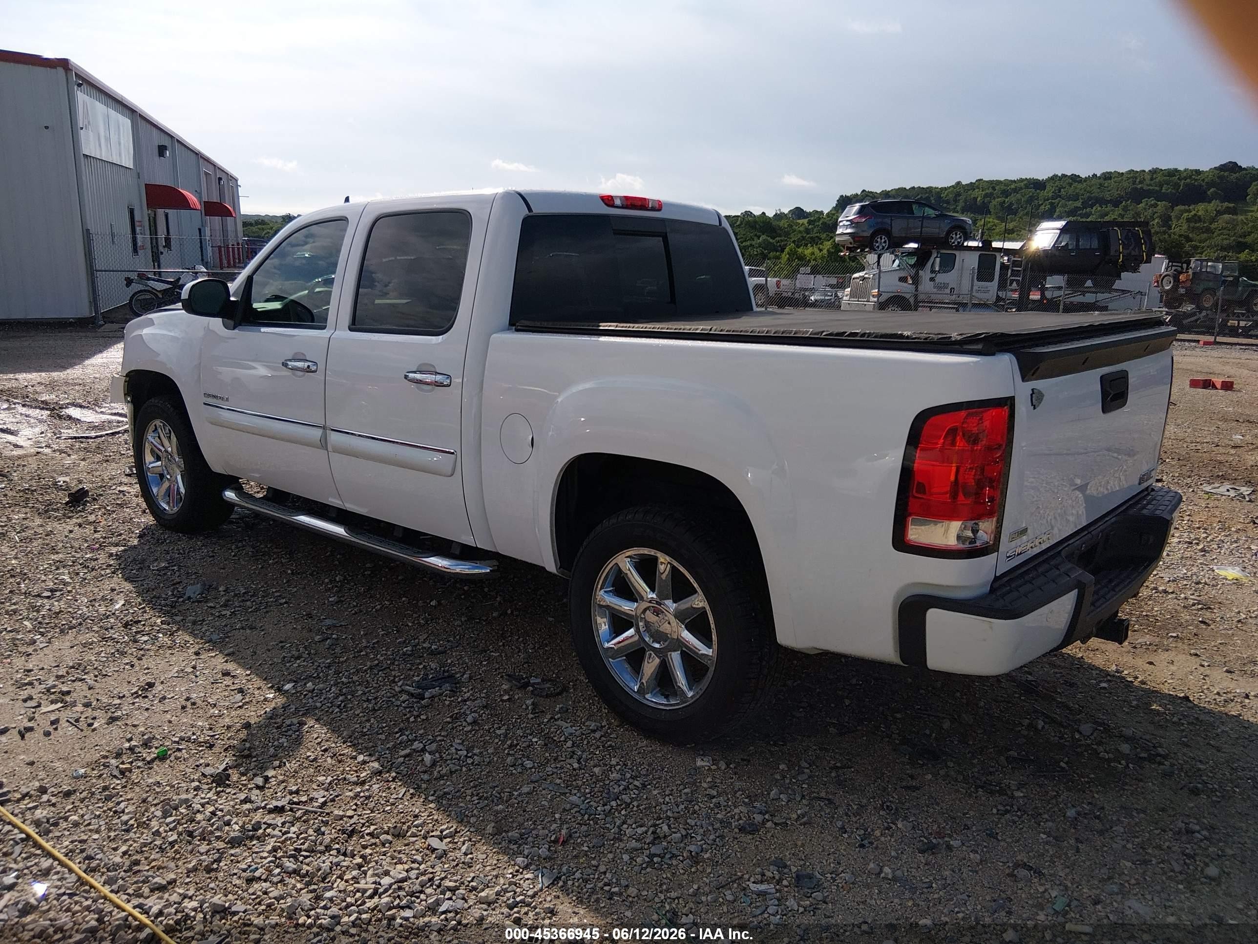 2011 Gmc Sierra 1500 Denali White vin: 3GTP2XE2XBG366817