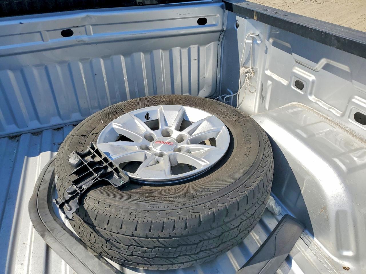 2021 Gmc Sierra K1500 Sle Silver vin: 3GTP9BEK6MG354729