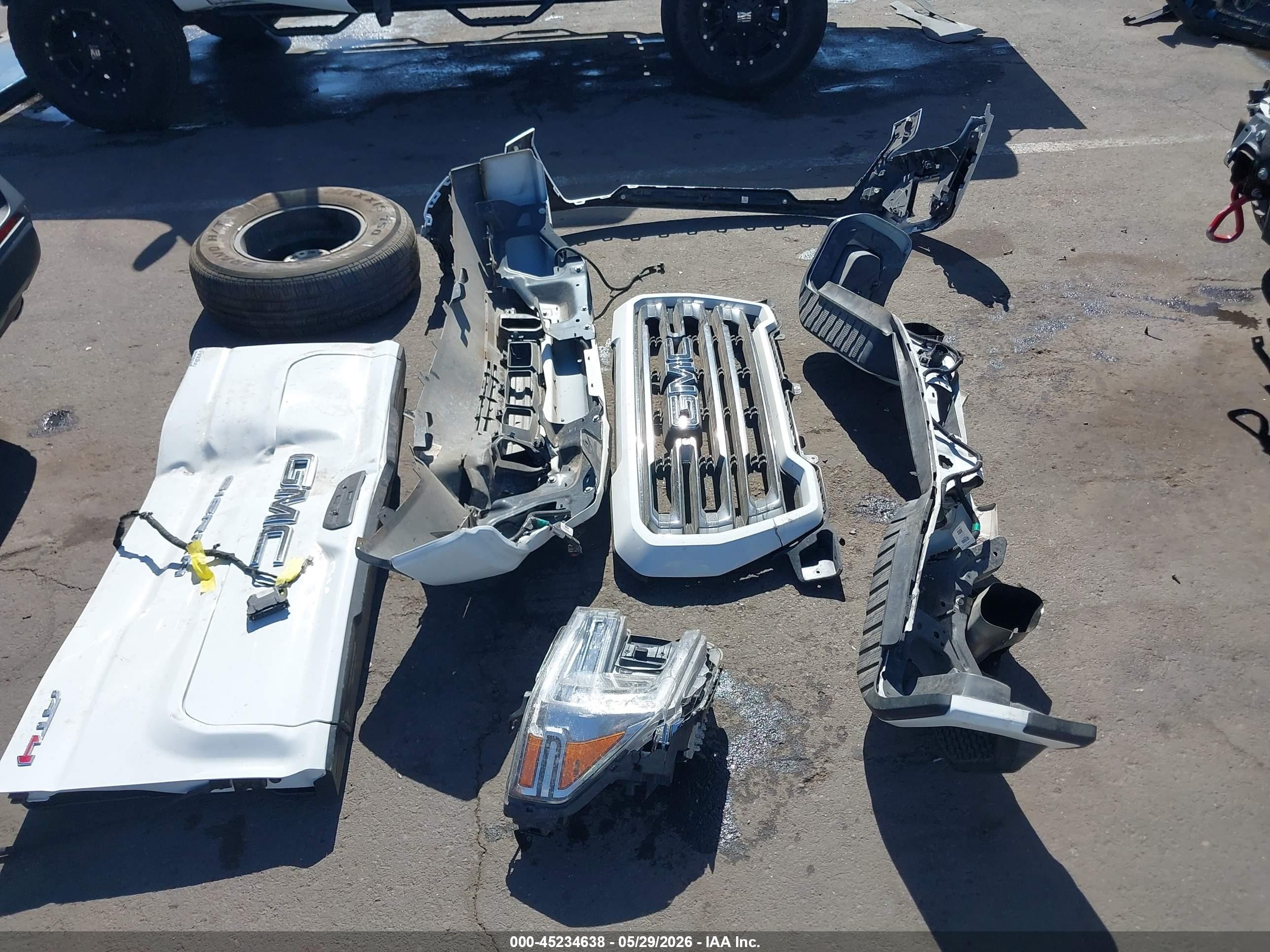 2021 Gmc Sierra 1500 4wd  Short Box At4 White vin: 3GTP9EEL6MG459670