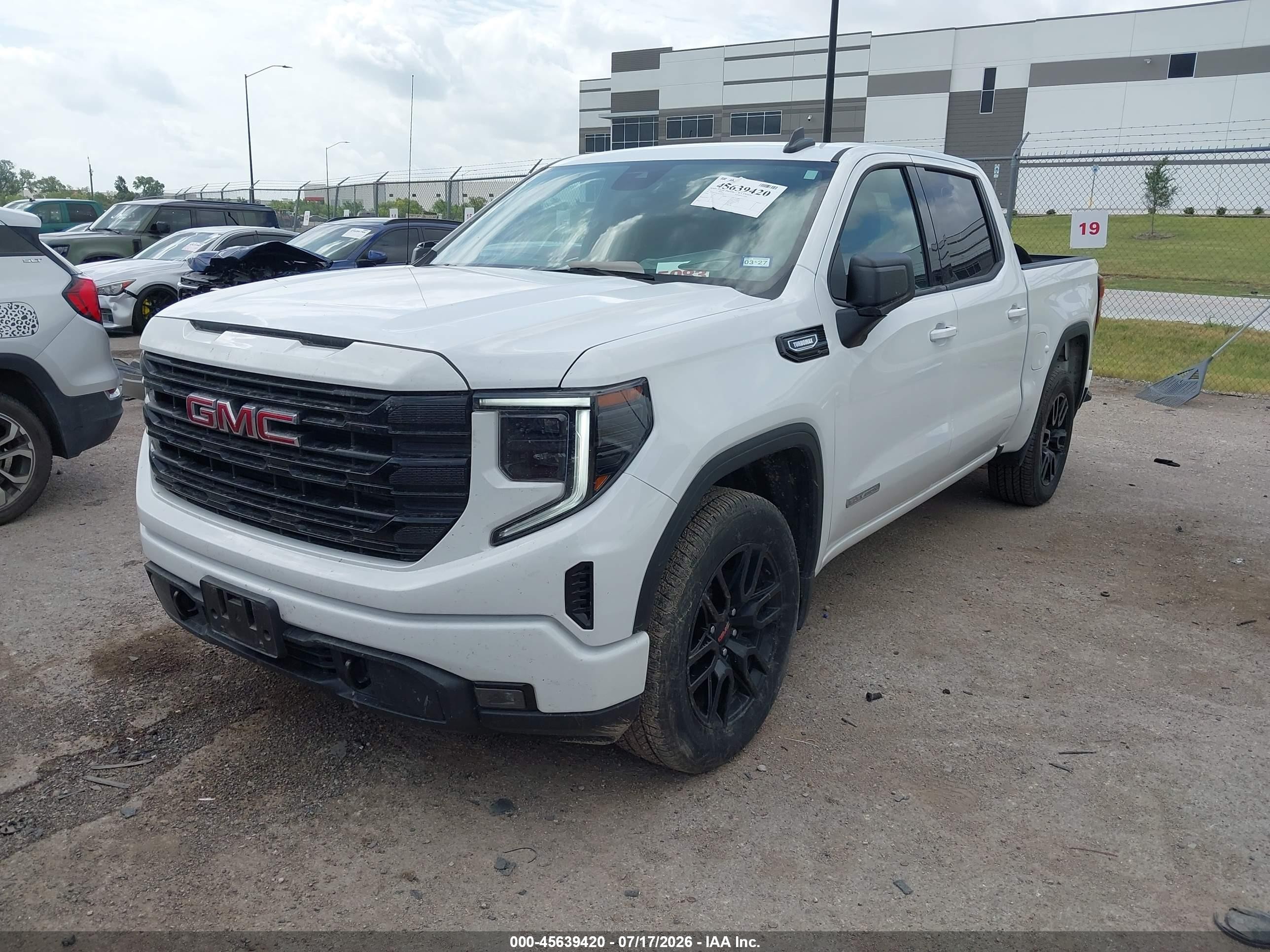 2025 Gmc Sierra 1500 2wd  Short Box Elevation White vin: 3GTPHCEK0SG214083