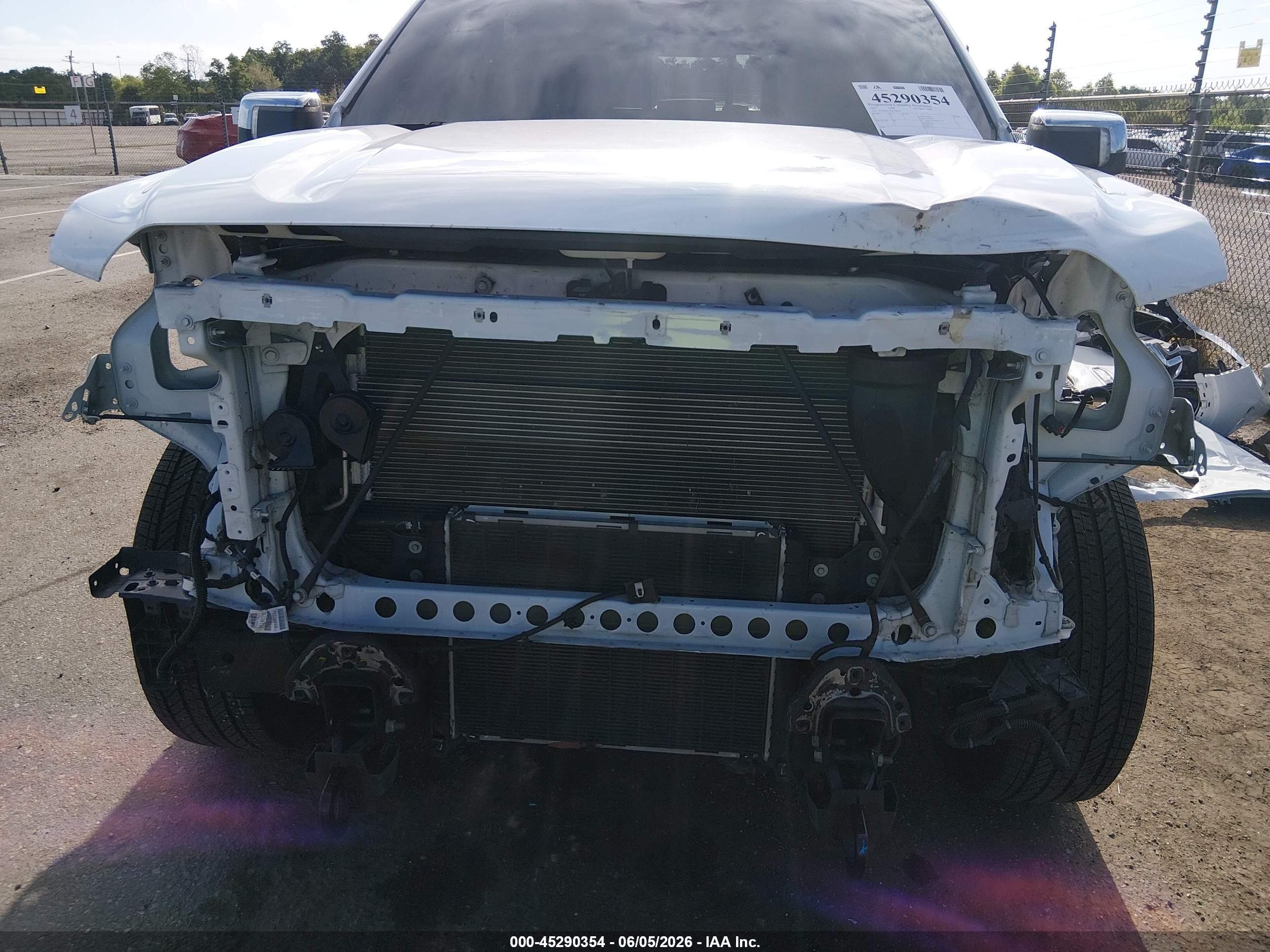 2022 Gmc Sierra 1500 2wd  Short Box Slt Белый vin: 3GTPHDET5NG546653