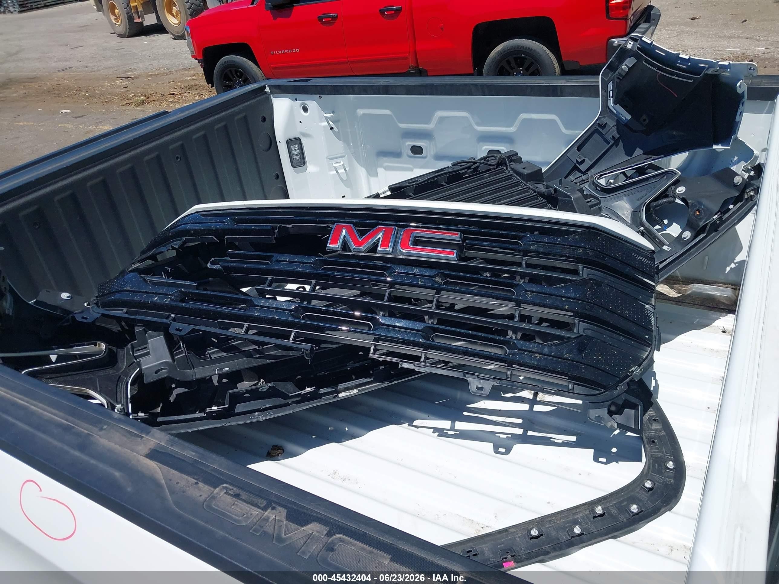 2024 Gmc Sierra 1500 4wd  Short Box Elevation With 3vl Белый vin: 3GTPUJEK0RG249233