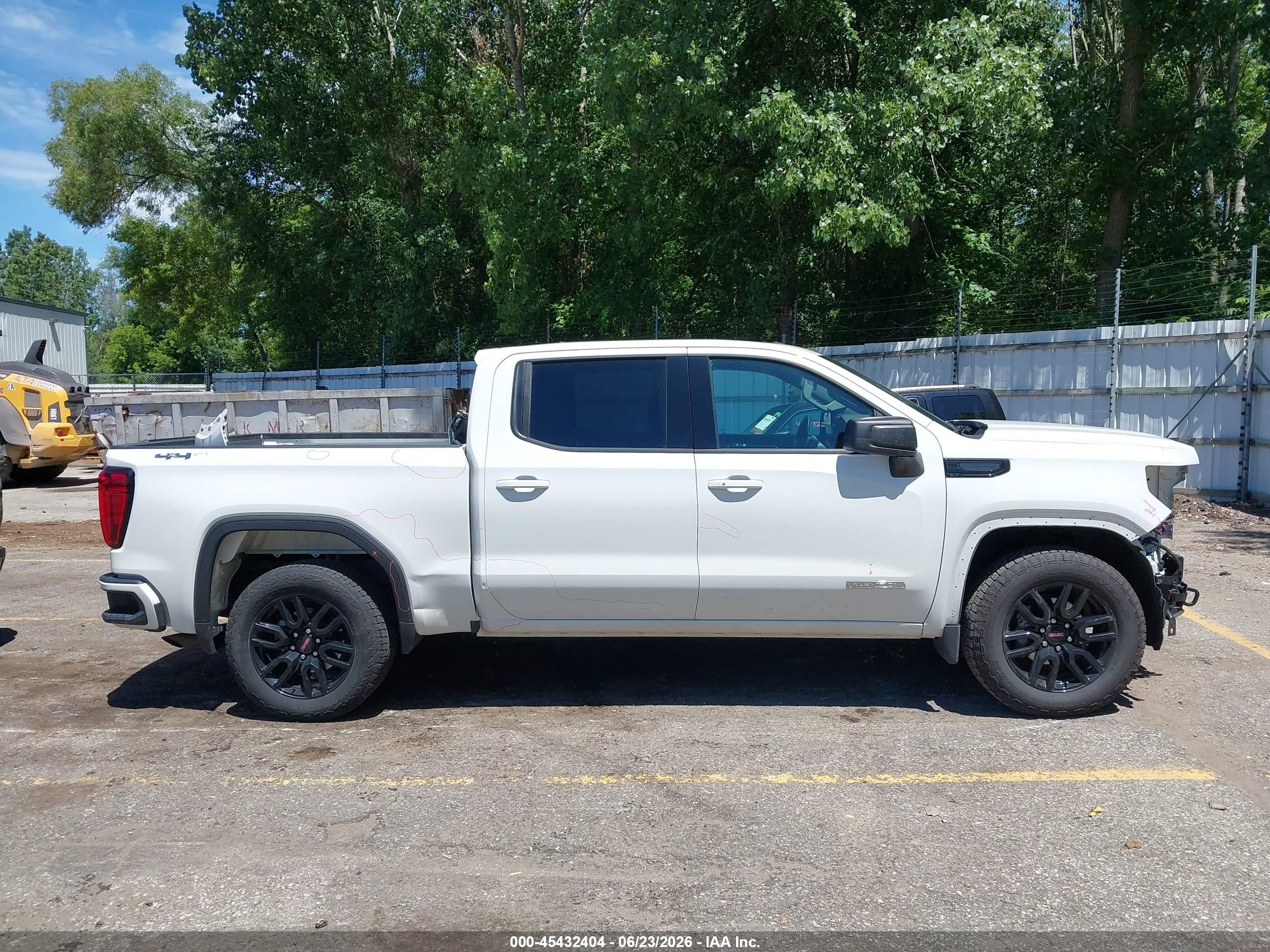 2024 Gmc Sierra 1500 4wd  Short Box Elevation With 3vl Белый vin: 3GTPUJEK0RG249233
