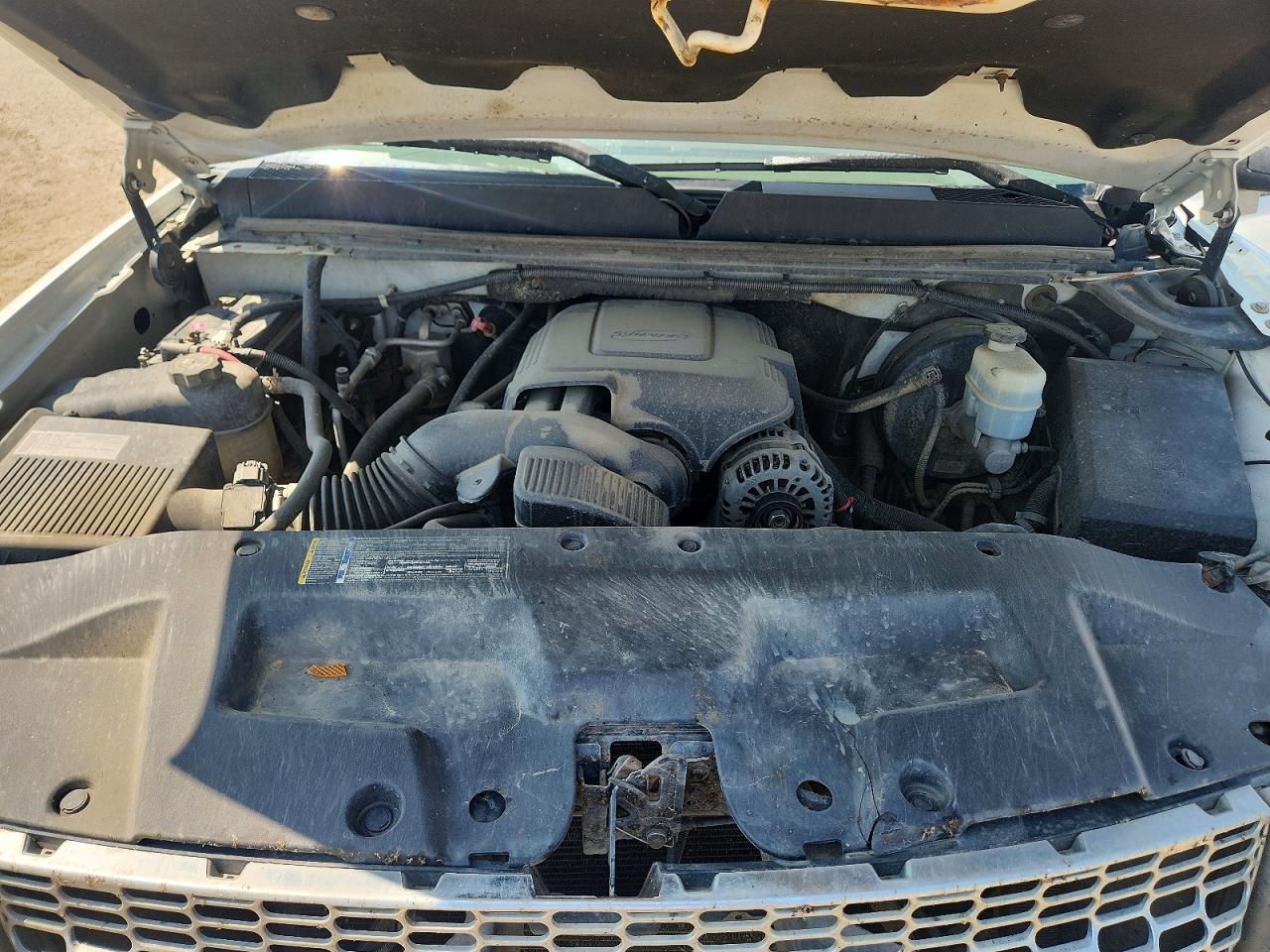2010 Gmc Sierra K1500 Sl White vin: 3GTRKUEA8AG127909