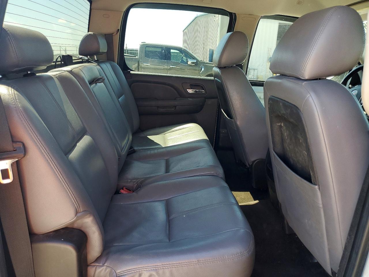 2010 Gmc Sierra K1500 Sle White vin: 3GTRKVE24AG238620