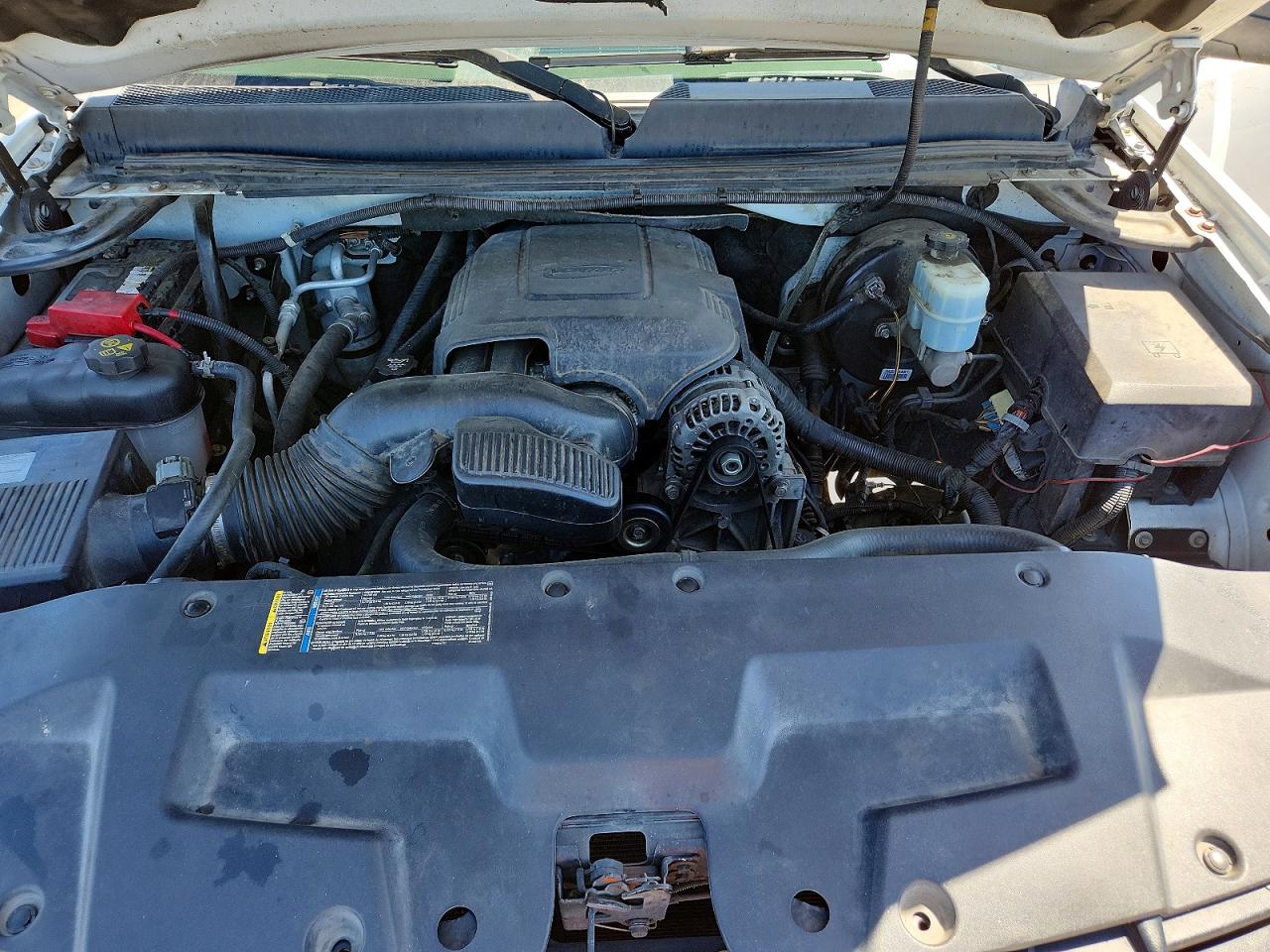 2010 Gmc Sierra K1500 Sle White vin: 3GTRKVE35AG265219
