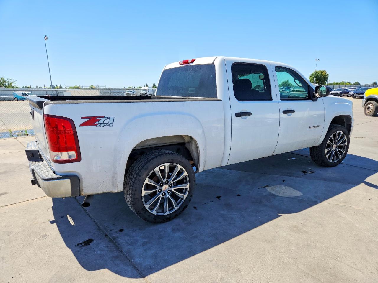2010 Gmc Sierra K1500 Sle White vin: 3GTRKVE35AG265219