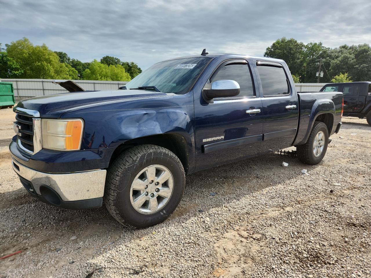 2010 Gmc Sierra K1500 Sle Синий vin: 3GTRKVE3XAG256046 Damage: Left Front Fender, Severe Damage, Replacement Required